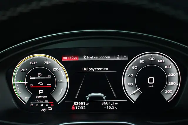 Audi Q5 view 26