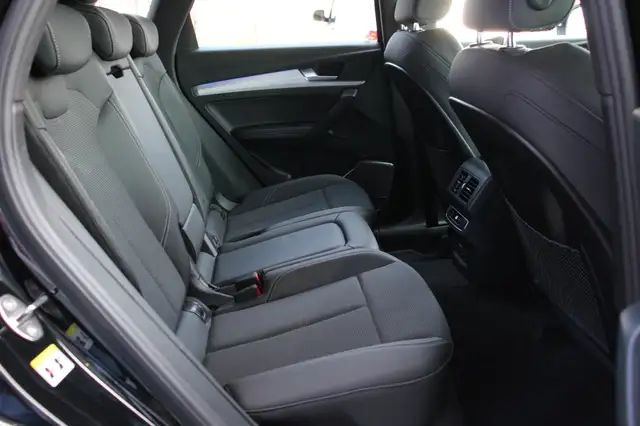 Audi Q5 view 15
