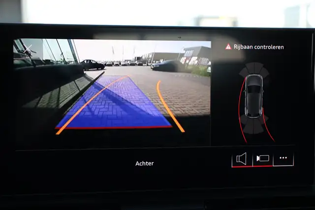 Audi Q5 view 25