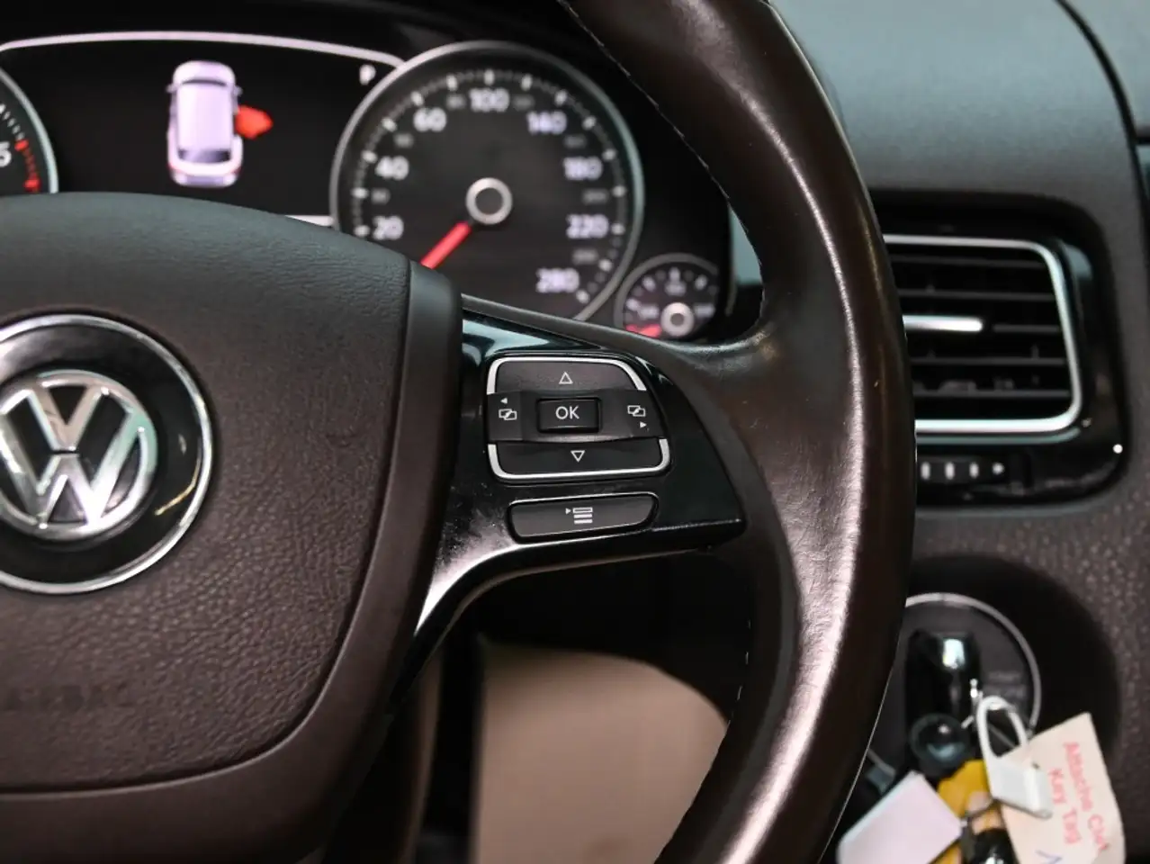 Volkswagen Touareg снимка Volkswagen Touareg