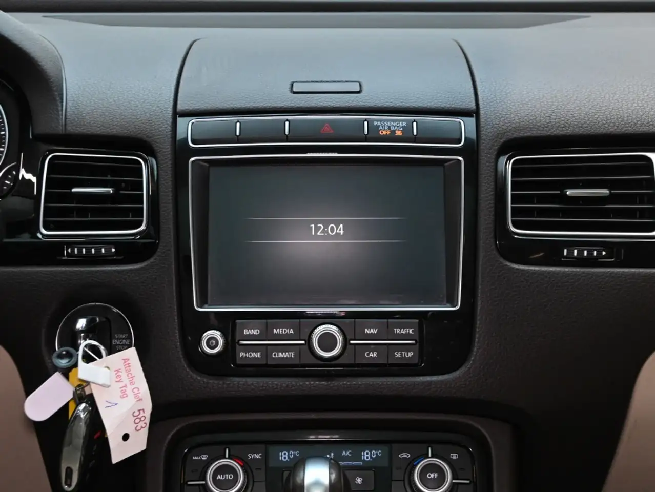 Volkswagen Touareg снимка Volkswagen Touareg