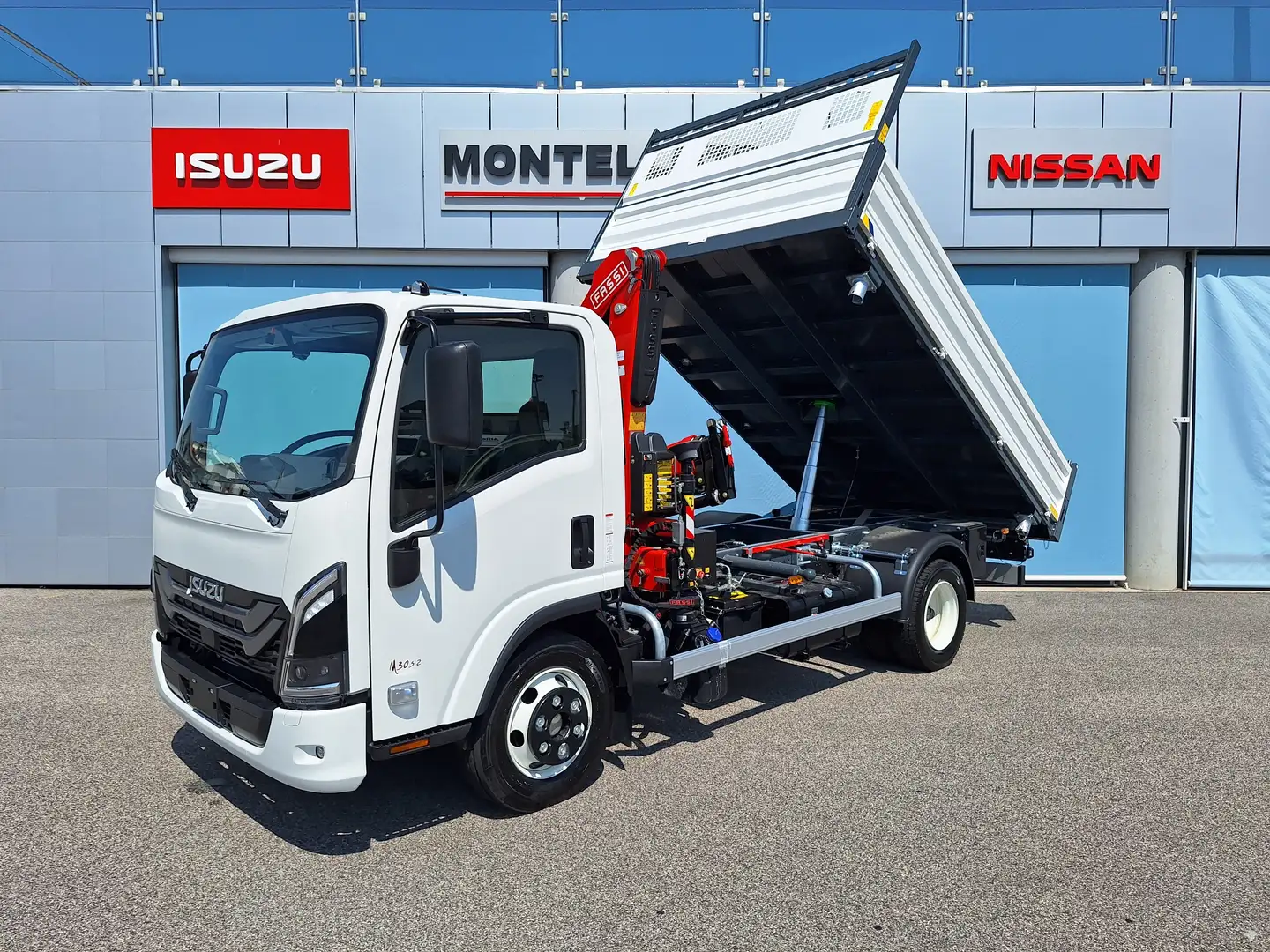 Isuzu M30 75qli Gru Fassi F50 A3 Ribaltabile trilaterale Bianco - 1