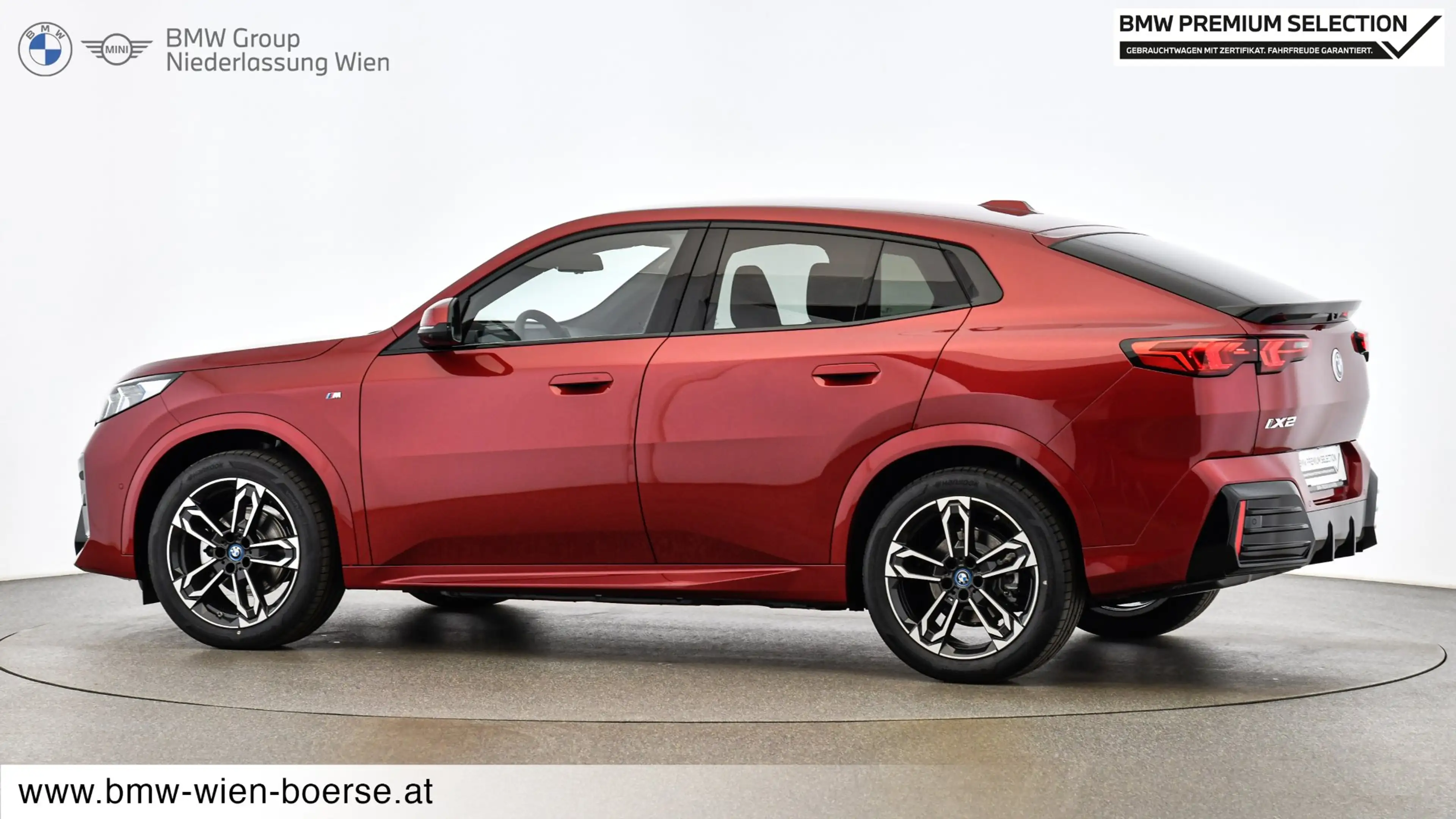 BMW iX2 eDrive20 — photo 4