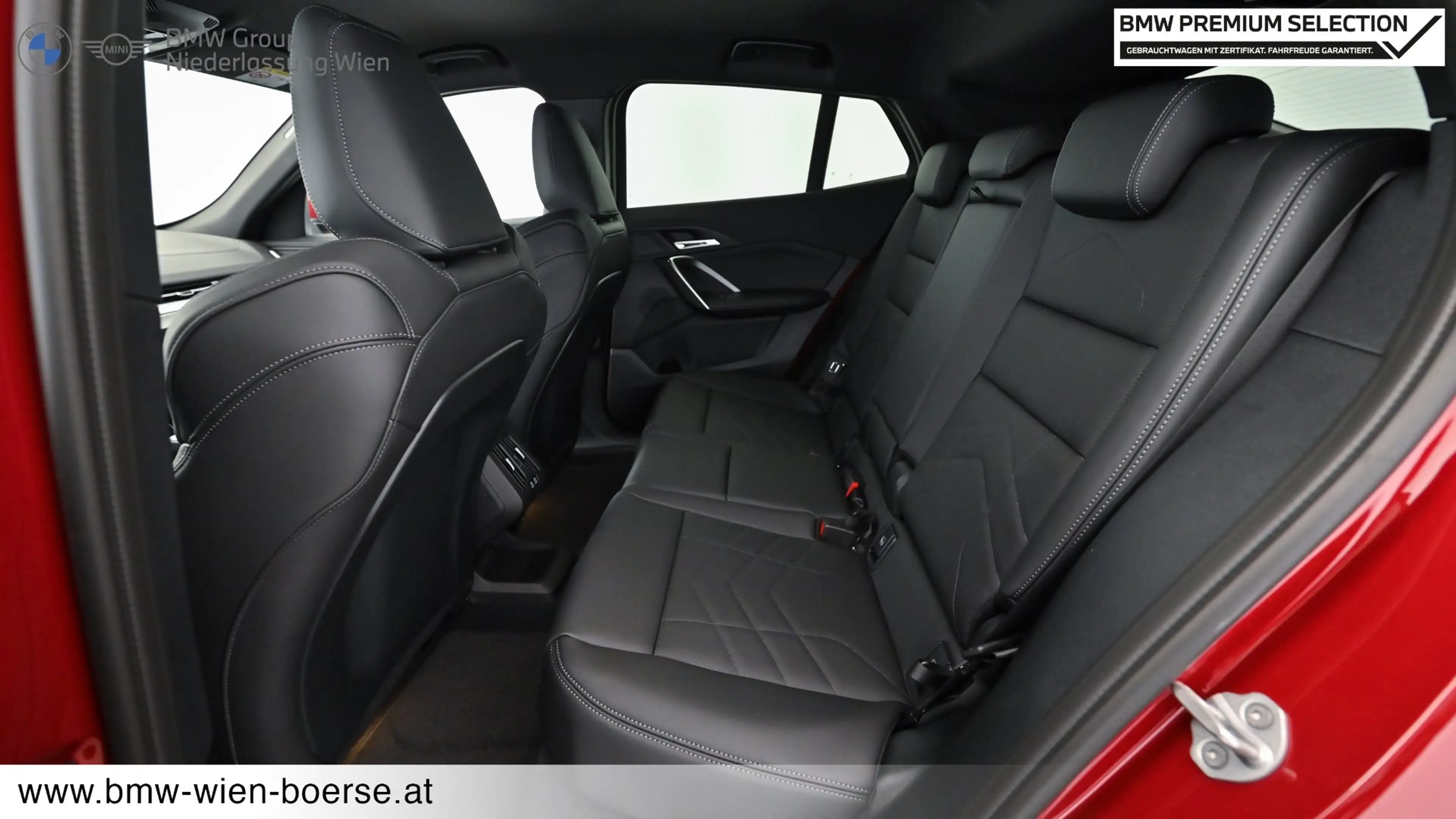 BMW iX2 eDrive20 — photo 14
