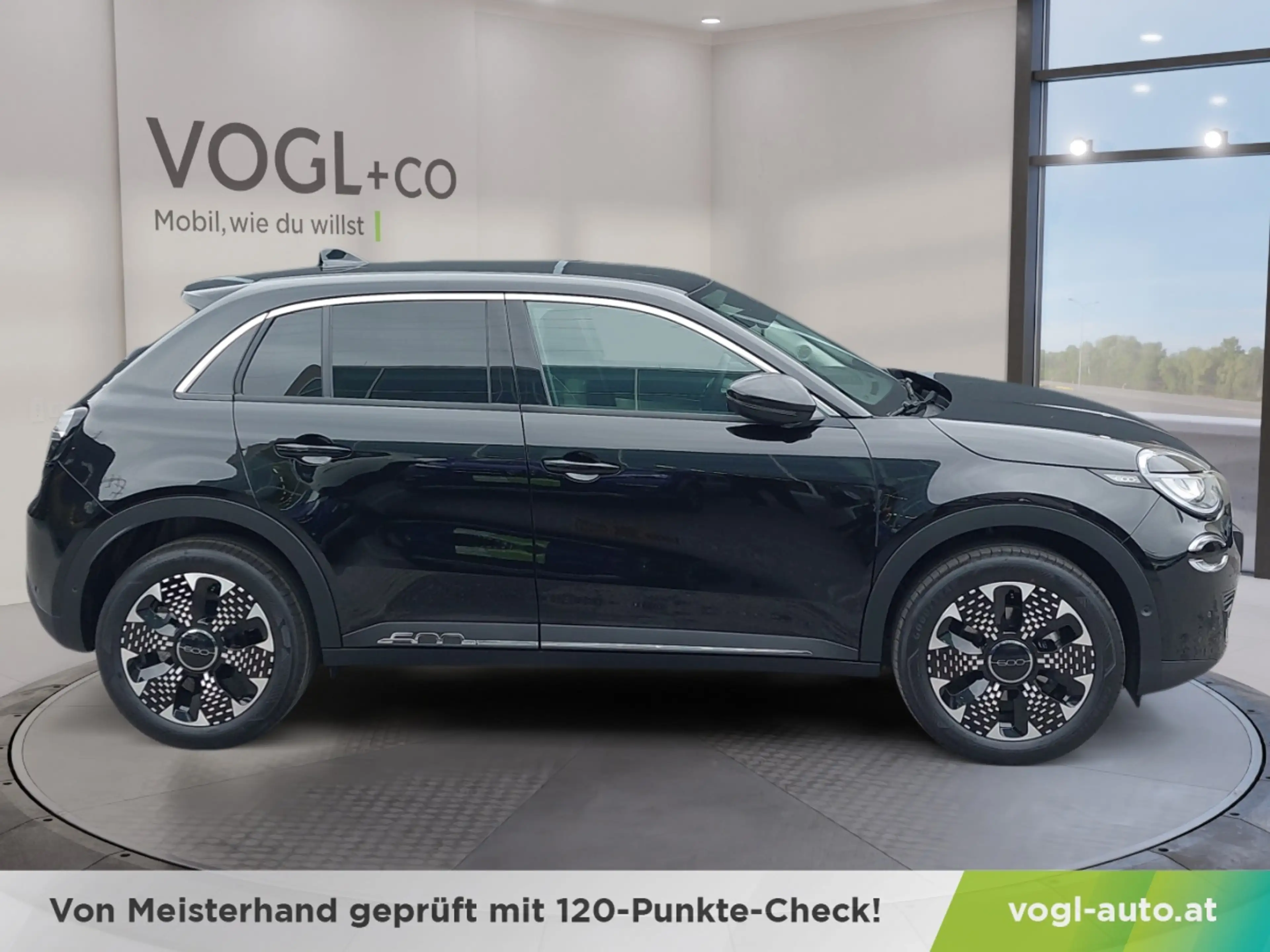 Fiat 600 Hybrid LA Prima — photo 8