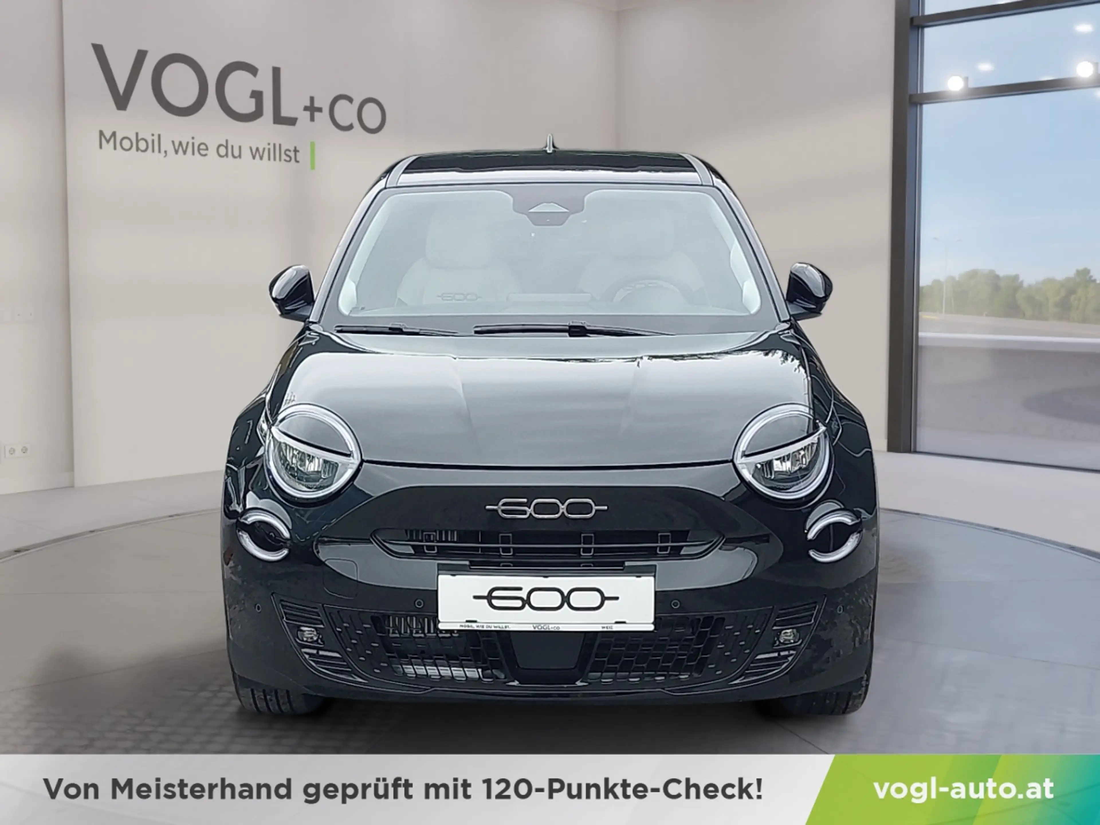 Fiat 600 Hybrid LA Prima — photo 6