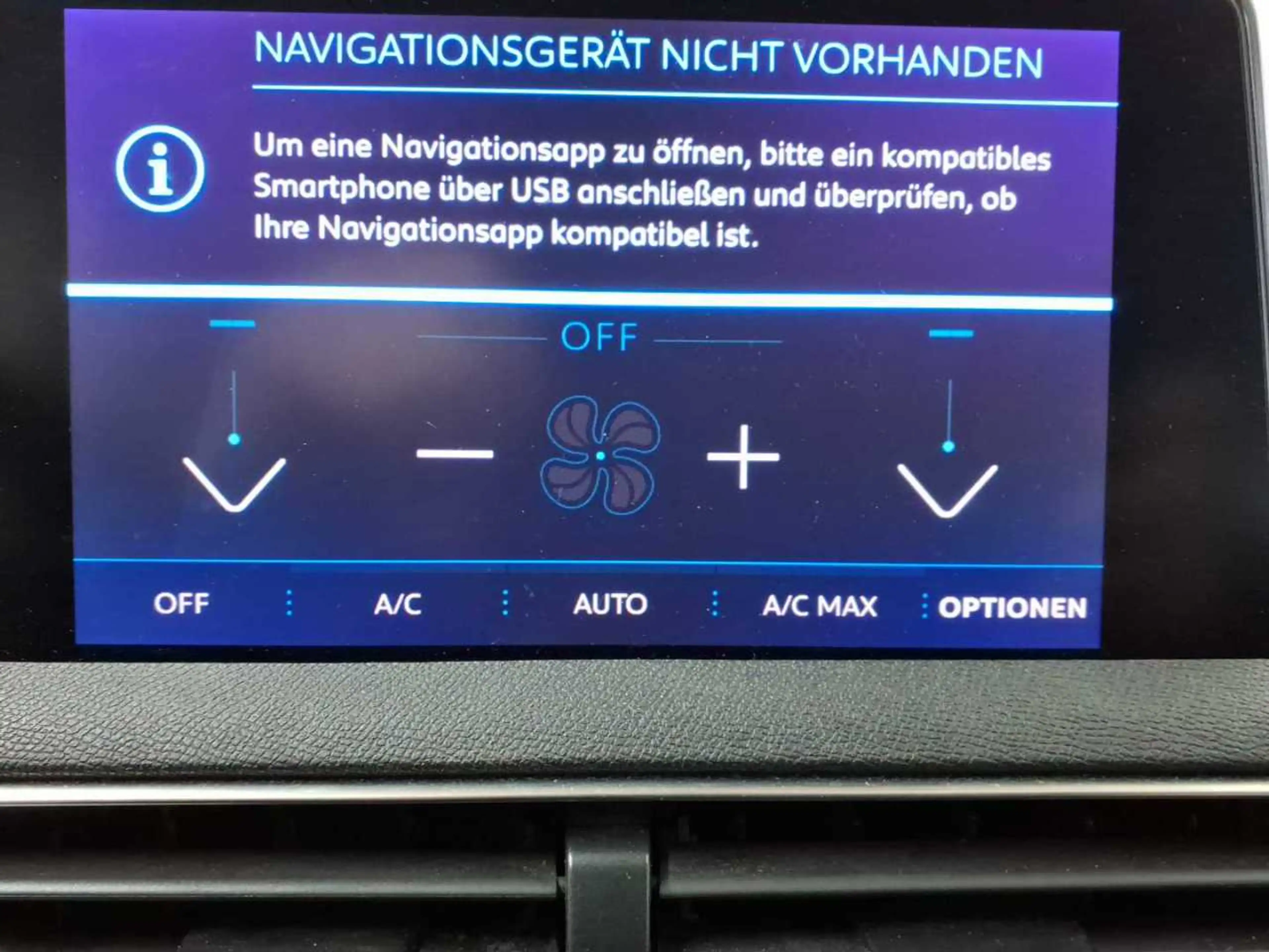 Peugeot 5008 BlueHDi 180 EAT8 Allure ACC KAM SHZ — photo 12