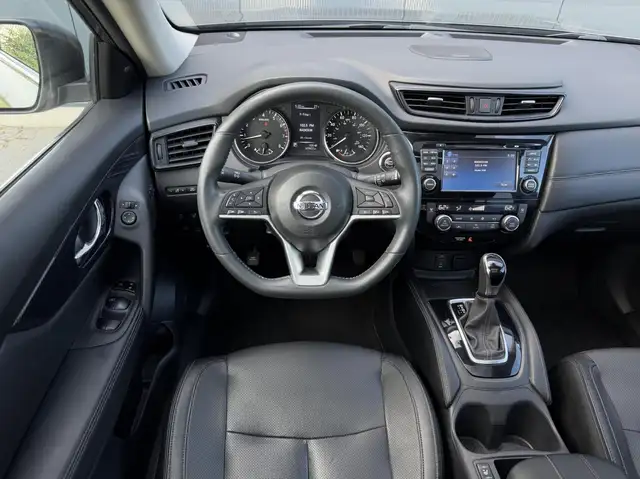 Nissan X-Trail view 20