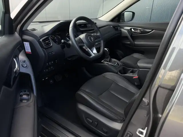 Nissan X-Trail view 16