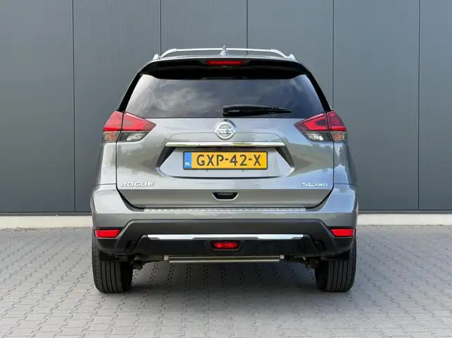 Nissan X-Trail view 8