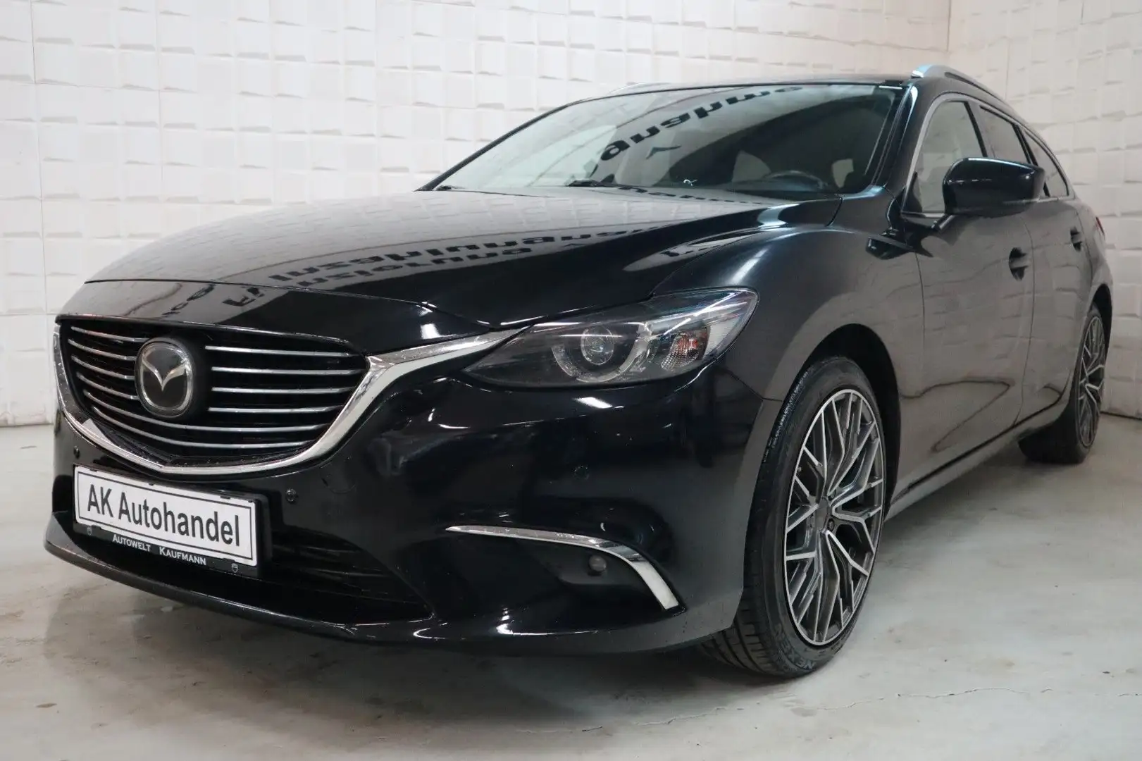 Mazda 6 Kombi Nakama Intense,LED,Automatik,Volleder Schwarz - 1