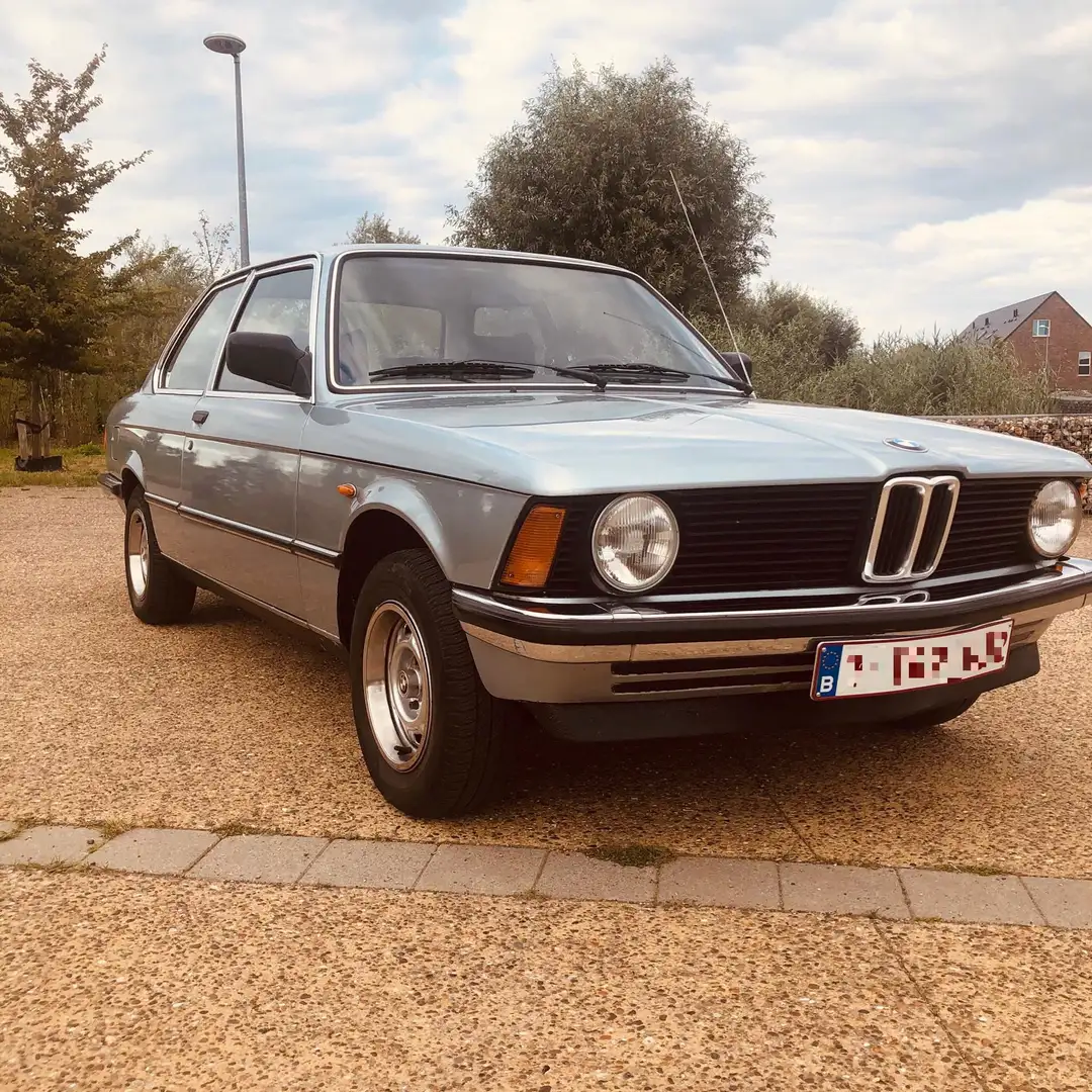 BMW 318 e21 Niebieski - 1
