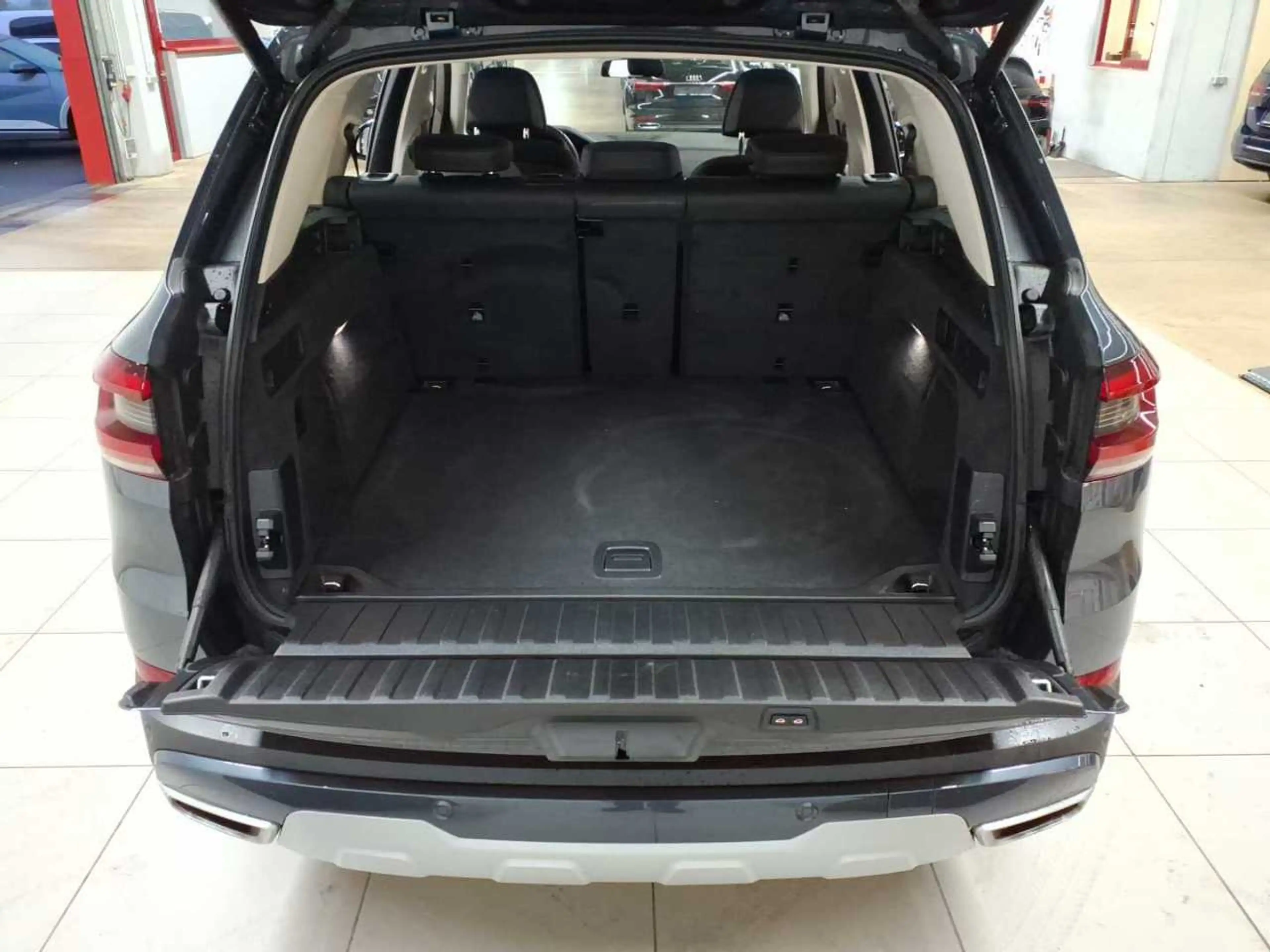 BMW X5 X5 xDrive30d xLine NAVI LED PDC KAM — photo 15