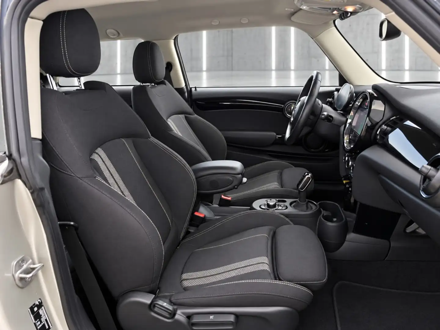 MINI Cooper SE Classic Gris - 2