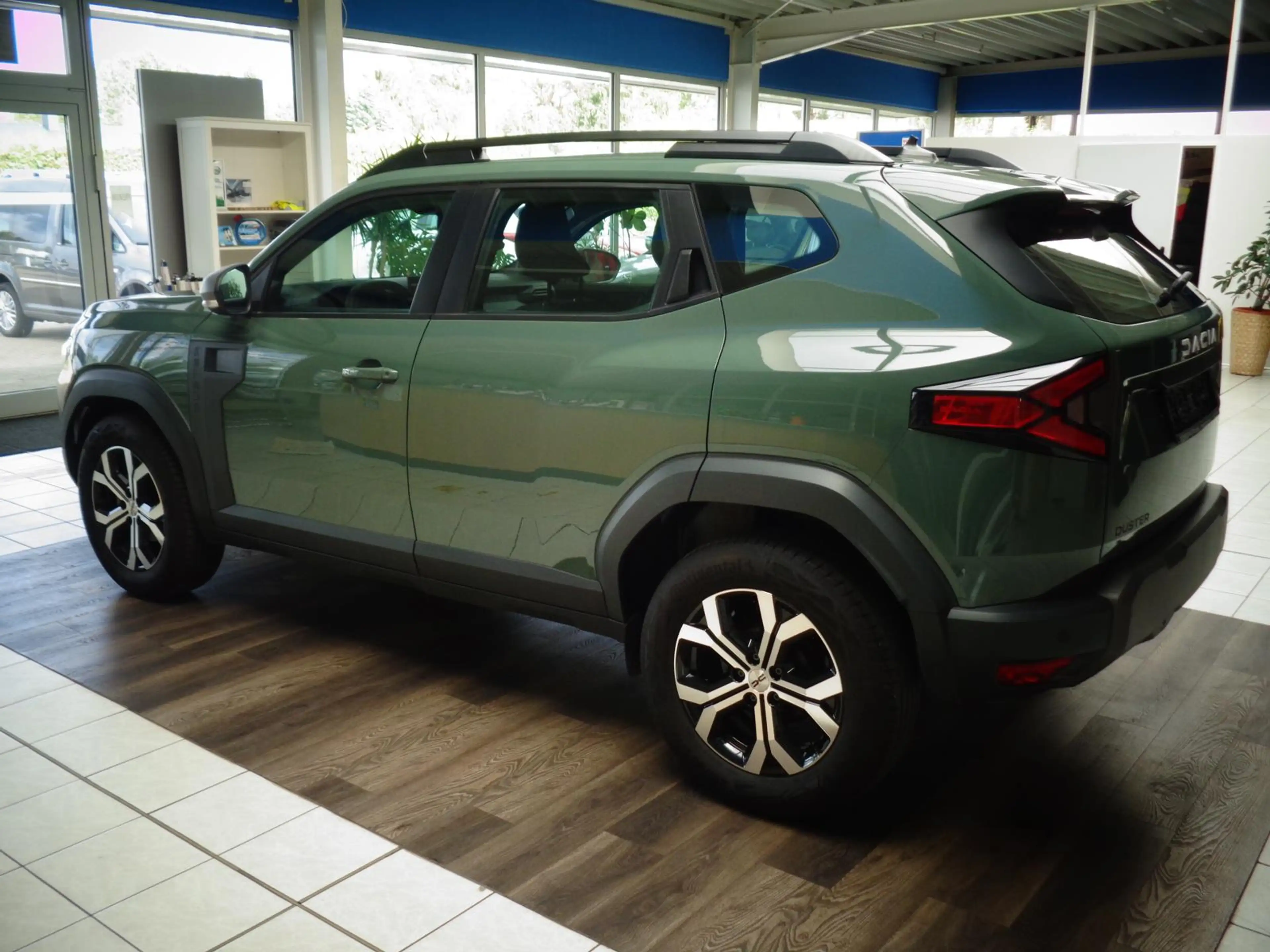 Dacia Duster TCe 130 JOURNEY,Navi.SHZ.Kamera,Temp. — photo 4