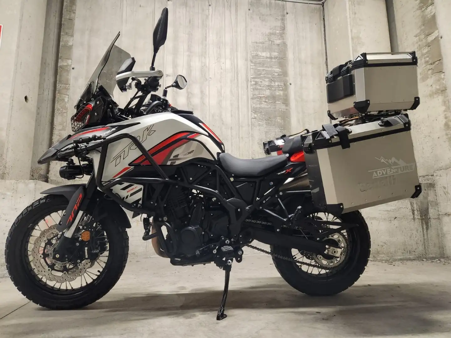 Benelli TRK 702 x - 1