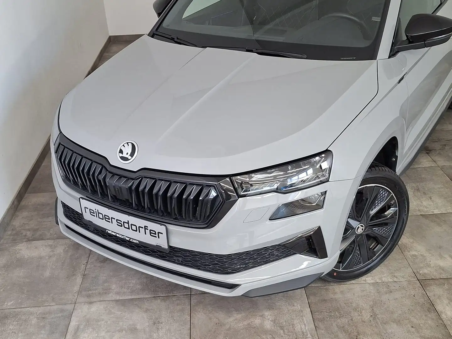 Skoda Karoq Sportline Grau - 2