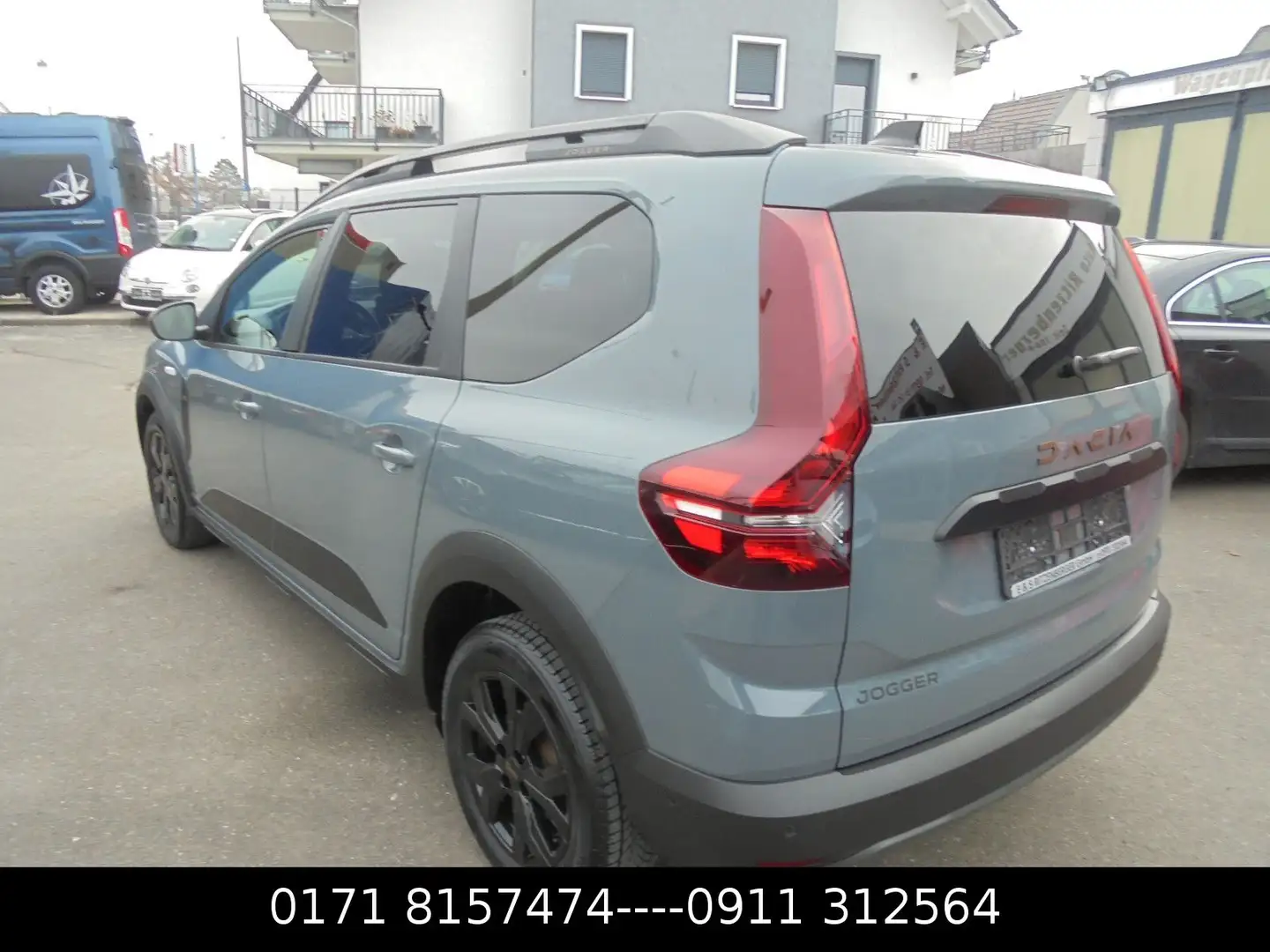 Dacia Jogger Extreme+          LPG Grau - 2