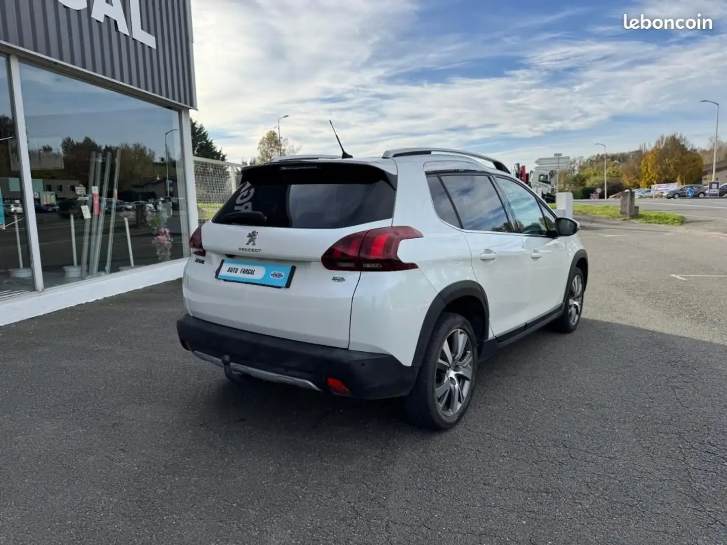 Peugeot 2008 BlueHDi 100ch S&S BVM5 Allure Blanc - 2