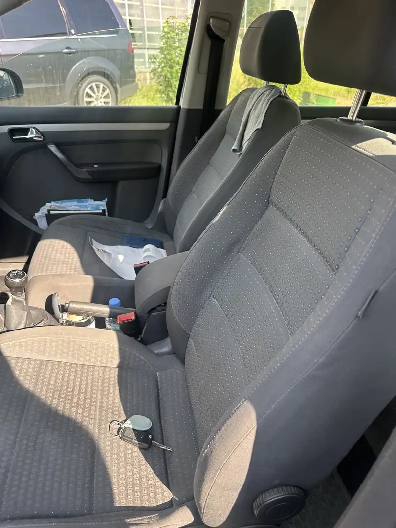 Volkswagen Touran 2.0 TDI Trendline - 2