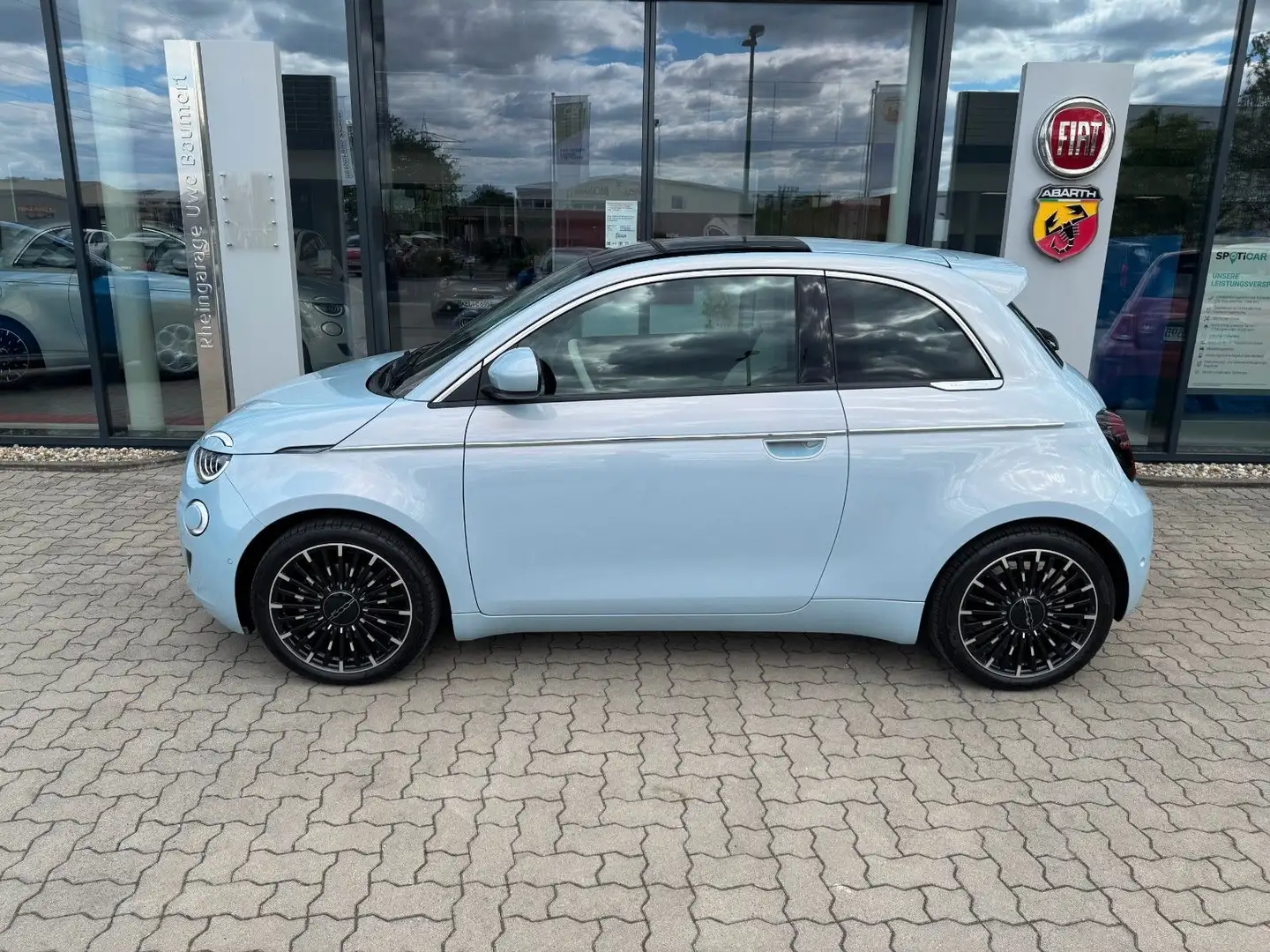 Fiat 500e 3+1 LaPrima  ByBocelli+ Sitzheizung+WKR+JBL Blauw - 2
