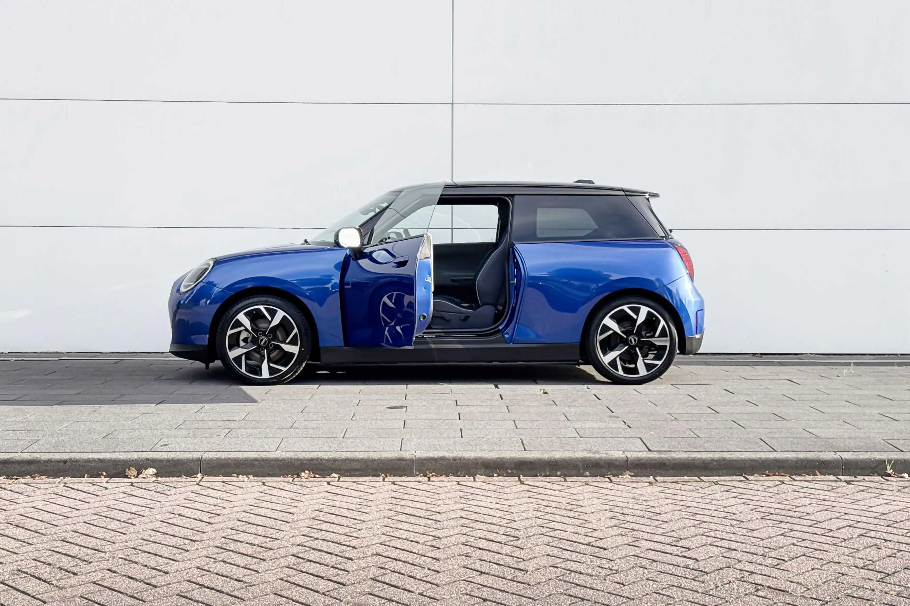 MINI Cooper SE 3-deurs Electric Cooper Favoured M 54.2 kWh — photo 3