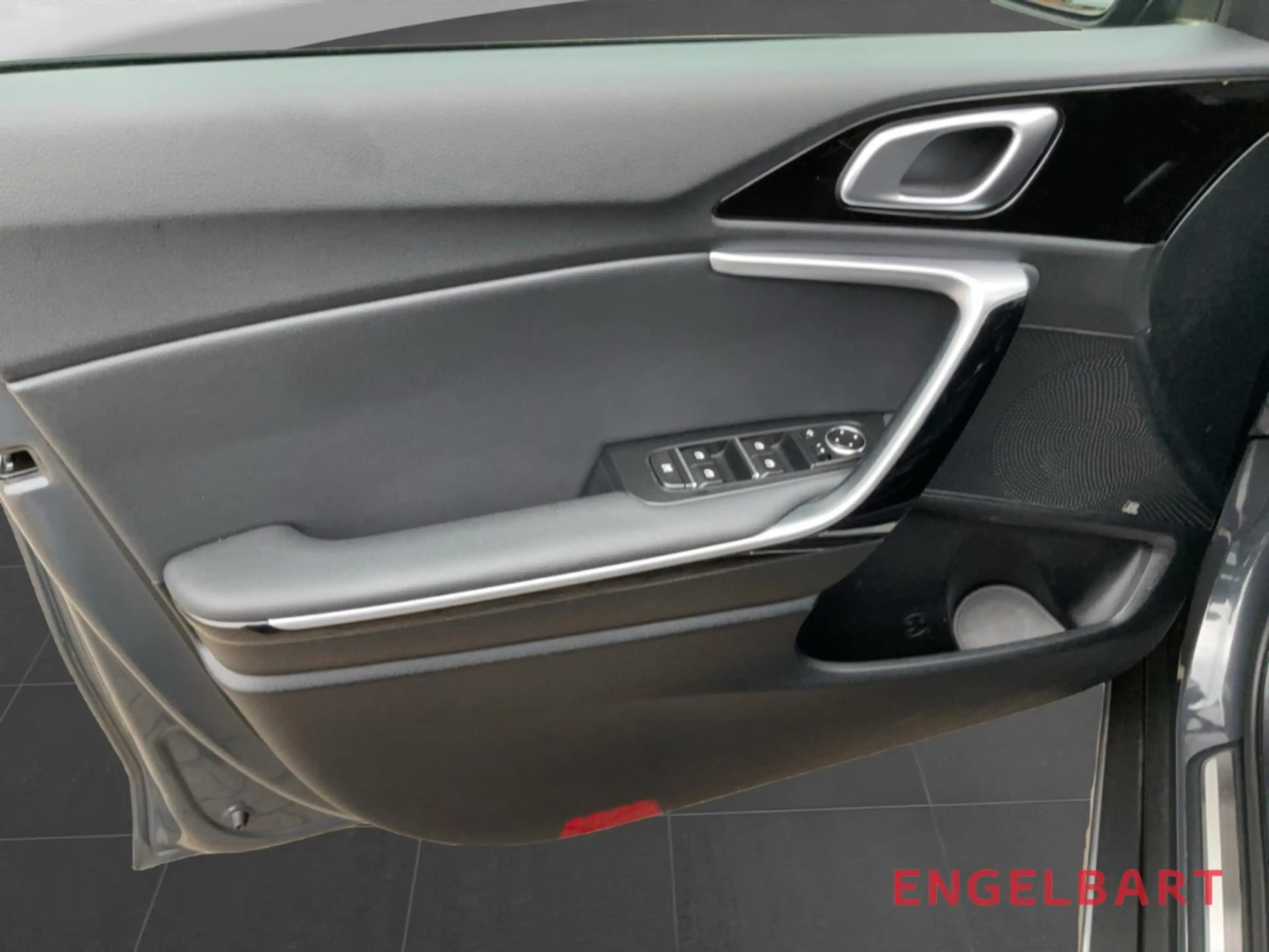 Kia XCeed Spirit Navi Digitales Cockpit Soundsystem JBL LED — photo 10