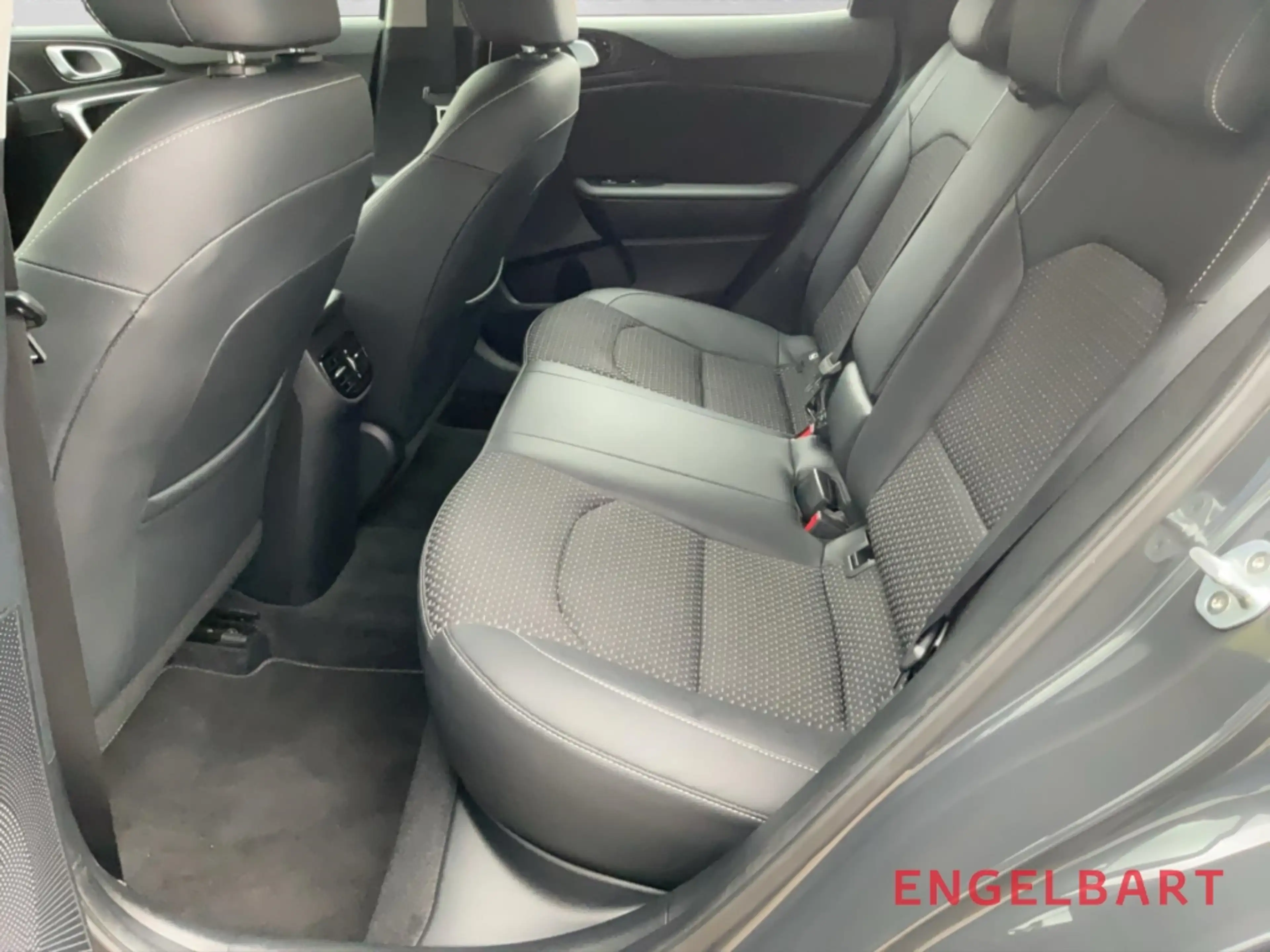 Kia XCeed Spirit Navi Digitales Cockpit Soundsystem JBL LED — photo 12