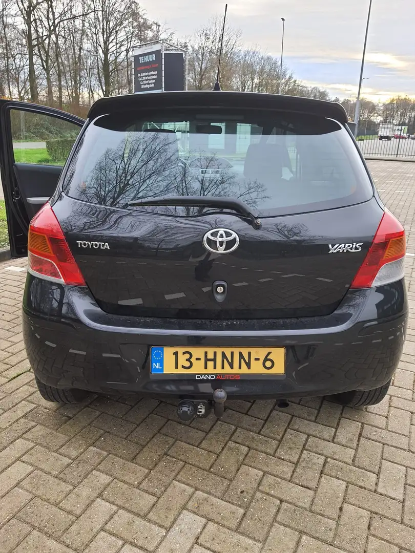 Toyota Yaris 1.3 VVTi Dynamic Negru - 2