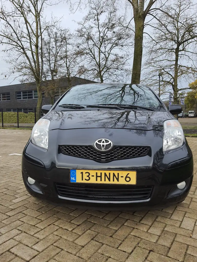 Toyota Yaris 1.3 VVTi Dynamic Negru - 1