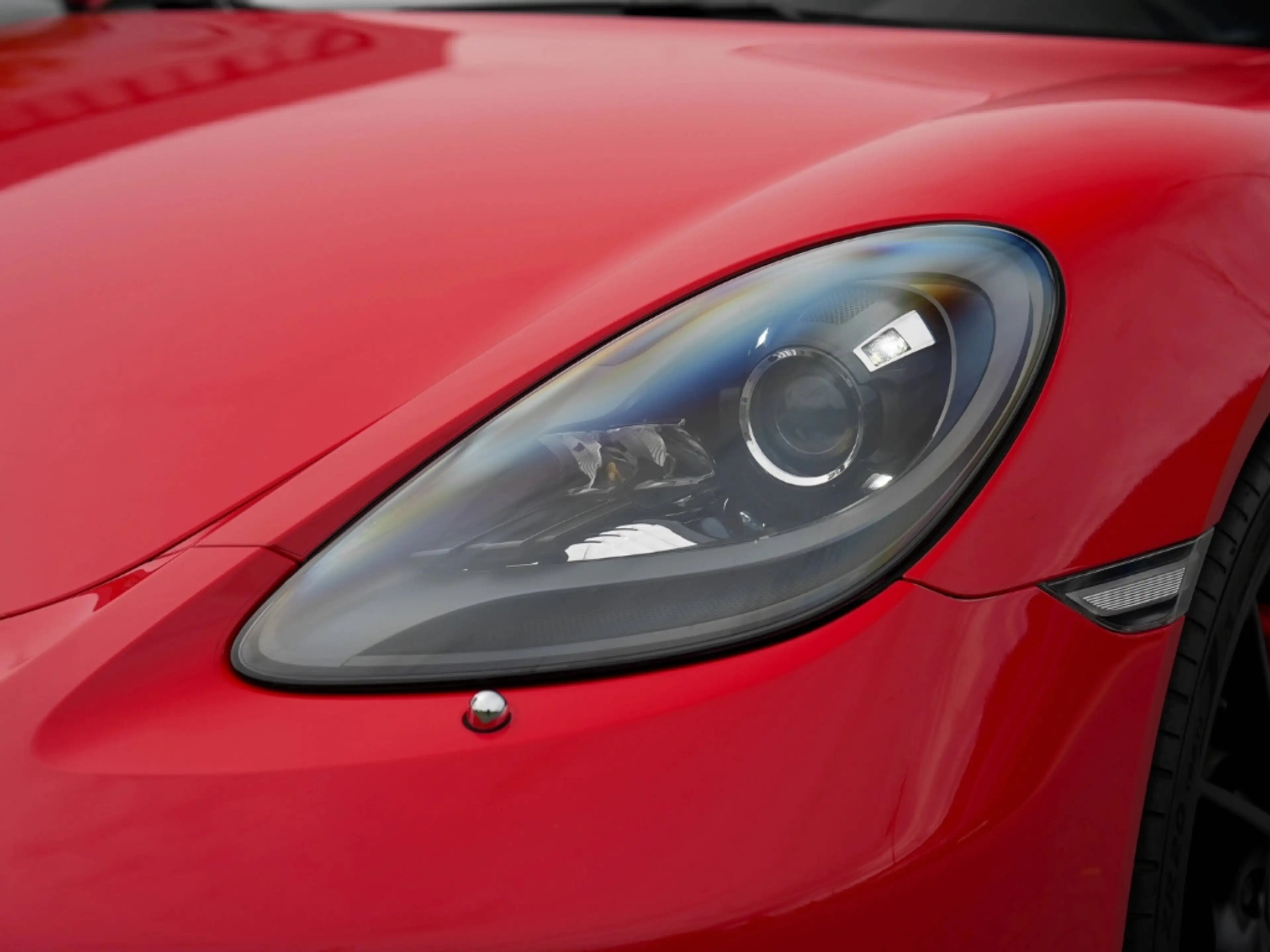 Porsche Boxster 718 S — photo 13