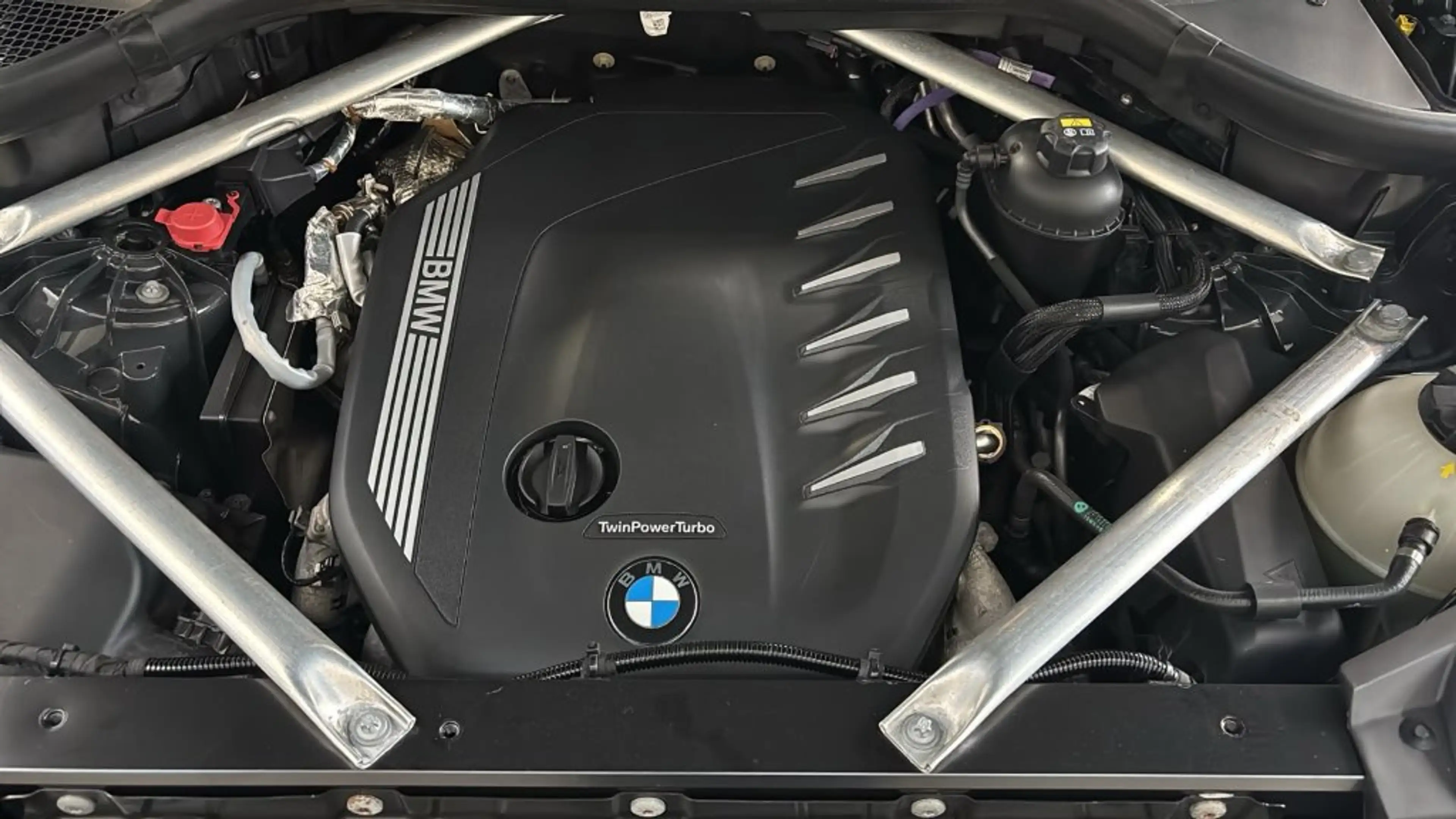 BMW X5 xDrive30d — photo 14