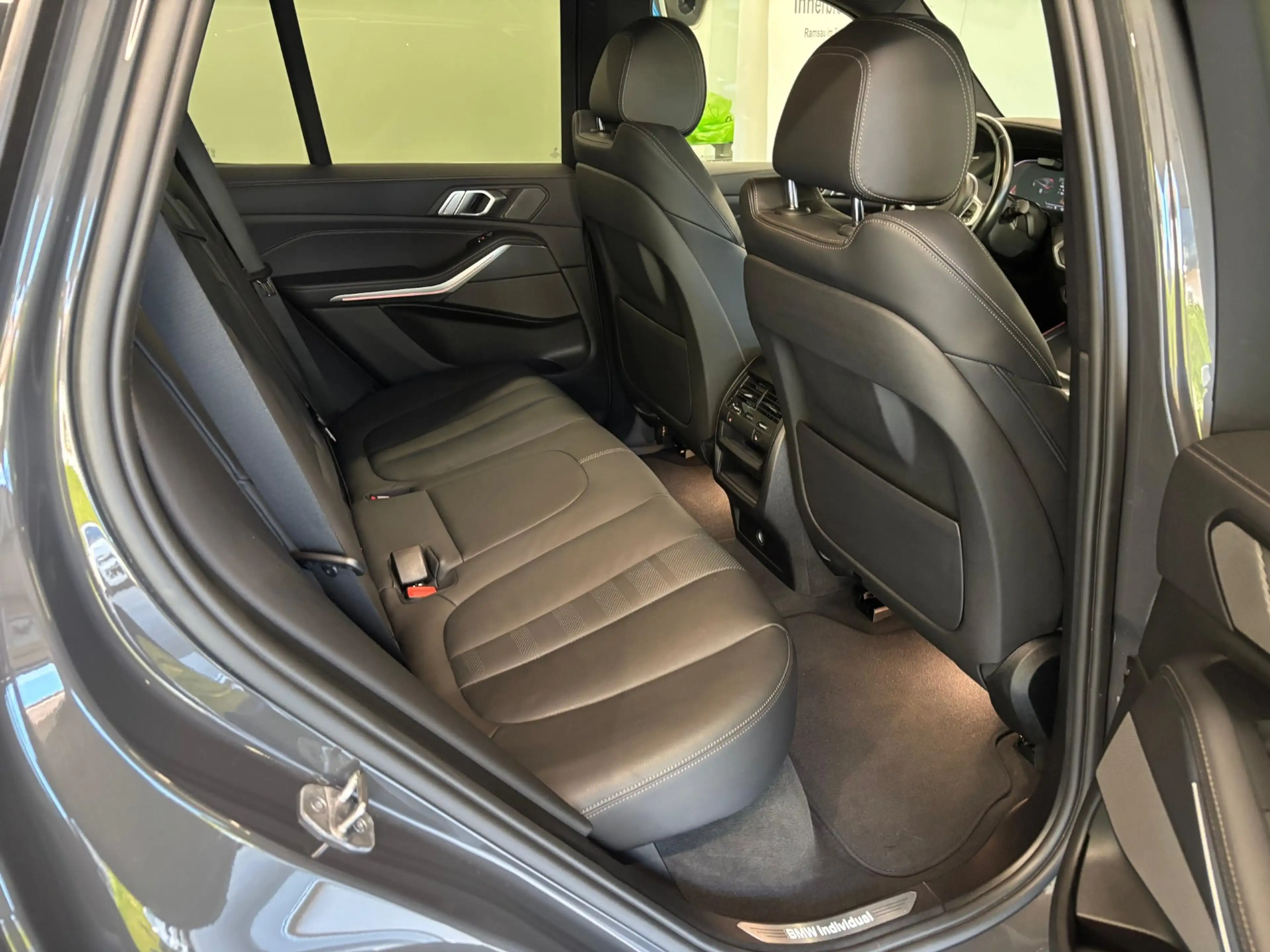 BMW X5 xDrive30d — photo 8