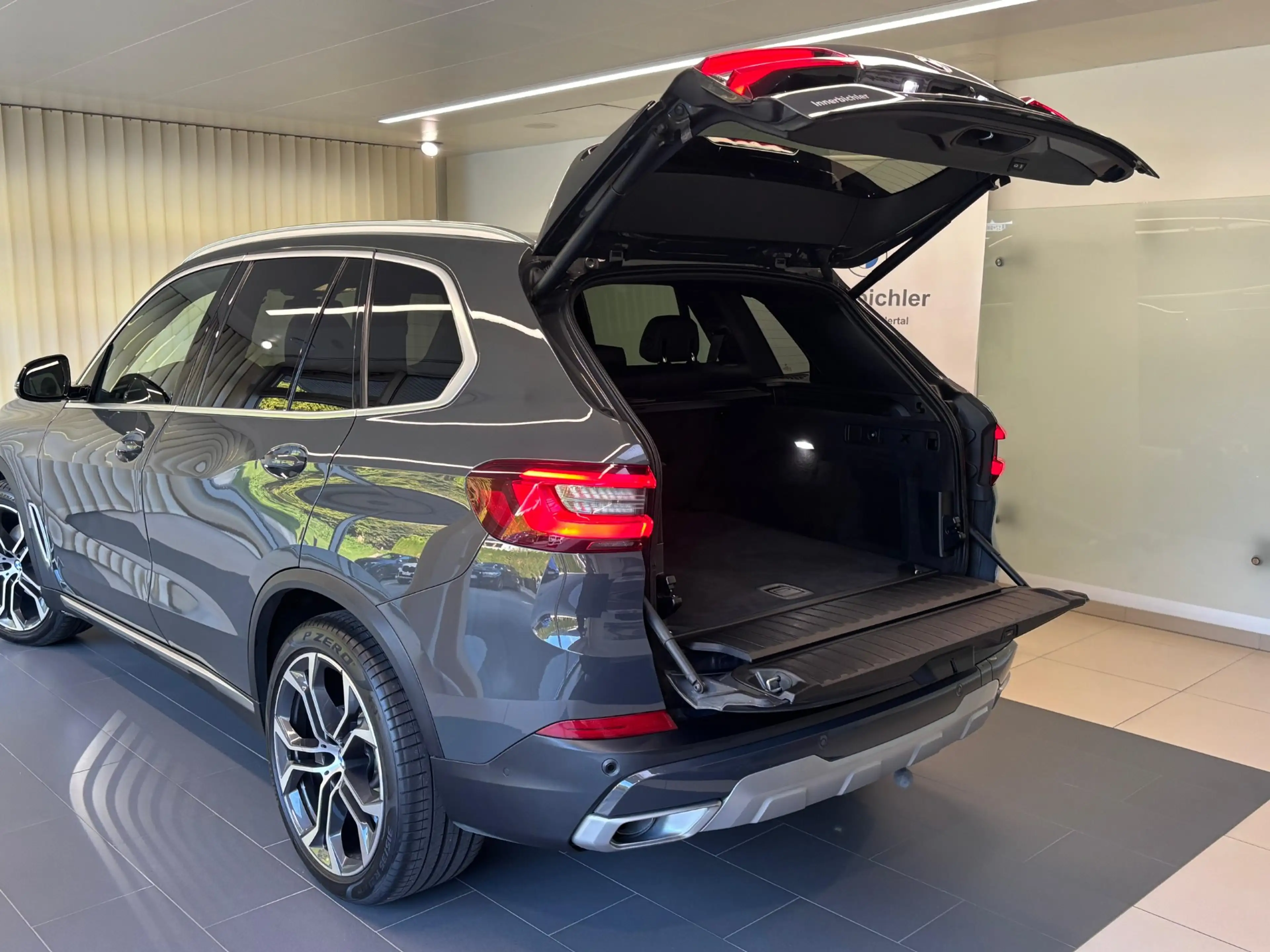 BMW X5 xDrive30d — photo 4