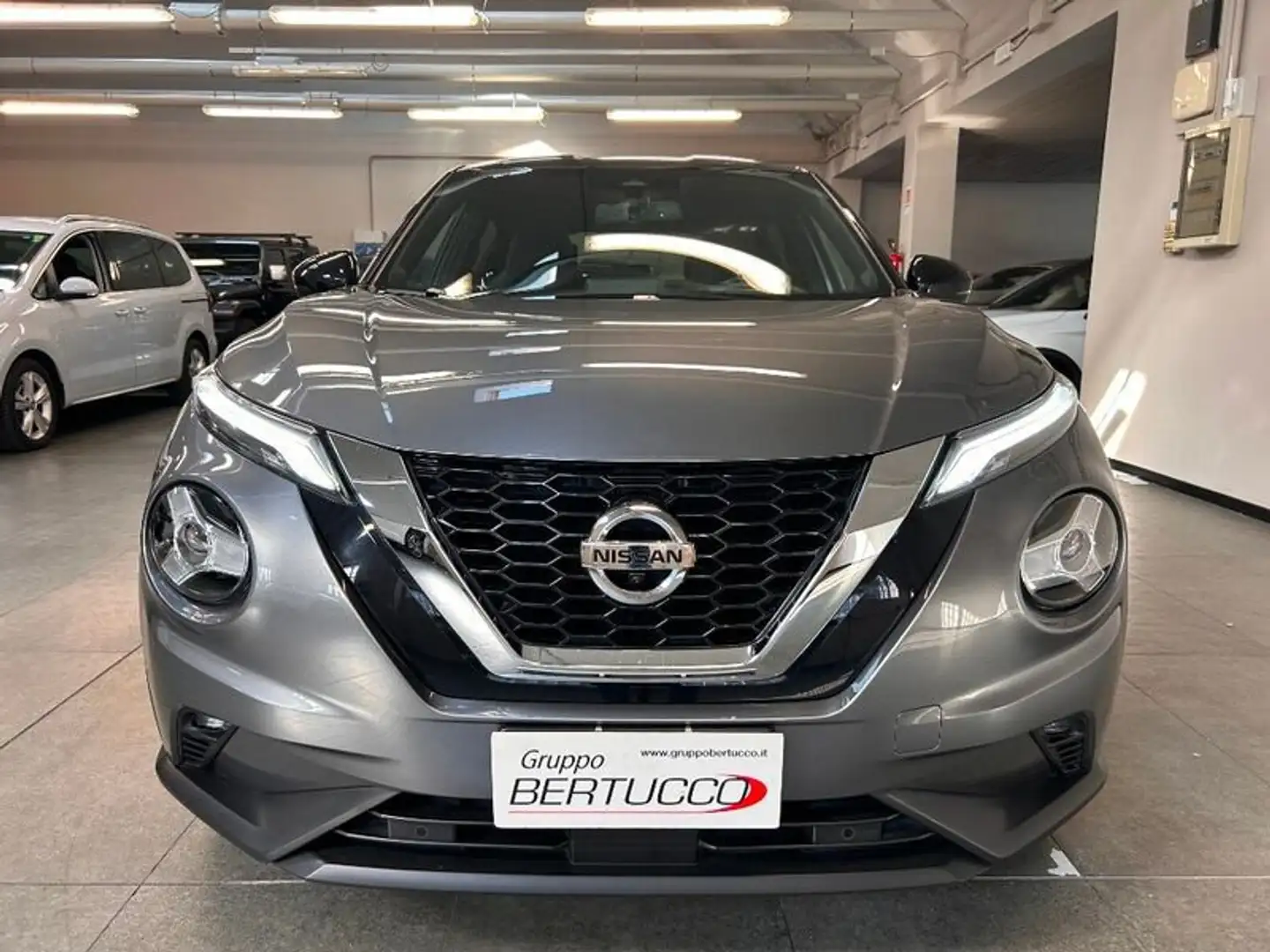 Nissan Juke 1.0 DIG-T 114 CV DCT N-Connecta Grigio - 2