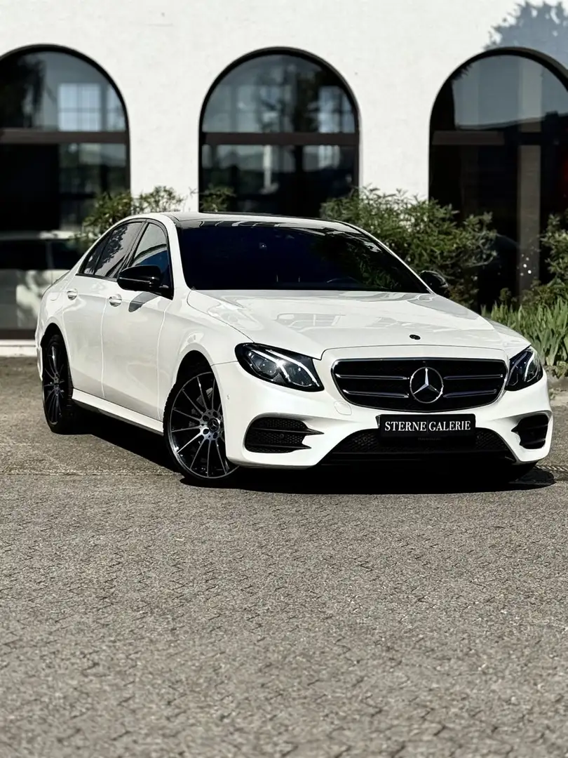 Mercedes-Benz E 400 AMG-LINE/4MATIC/DISTRO+/360°/PANO/AMBIENT Wit - 2