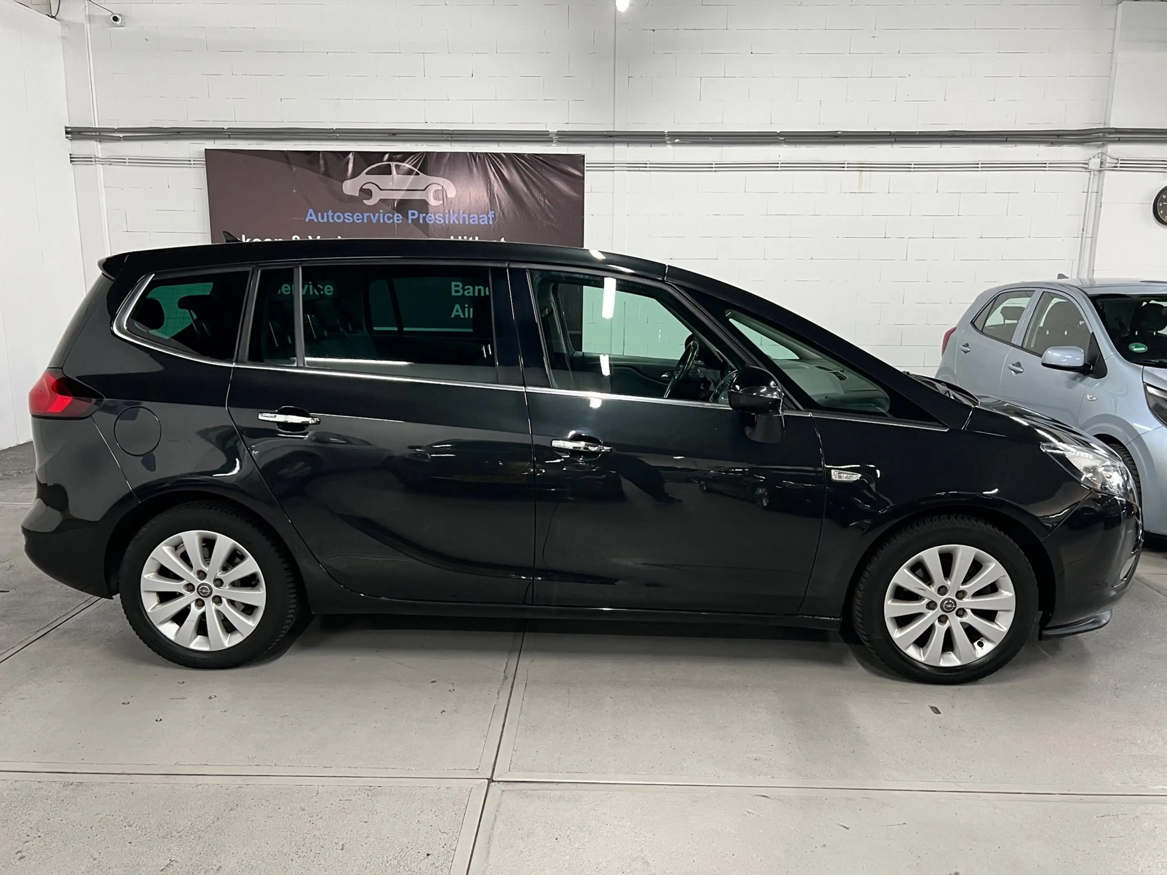 Opel Zafira Tourer 1.4 Cosmo 7p. Automaat PANORAMADAK — photo 5