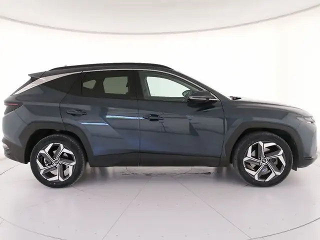 Hyundai Tucson view 3