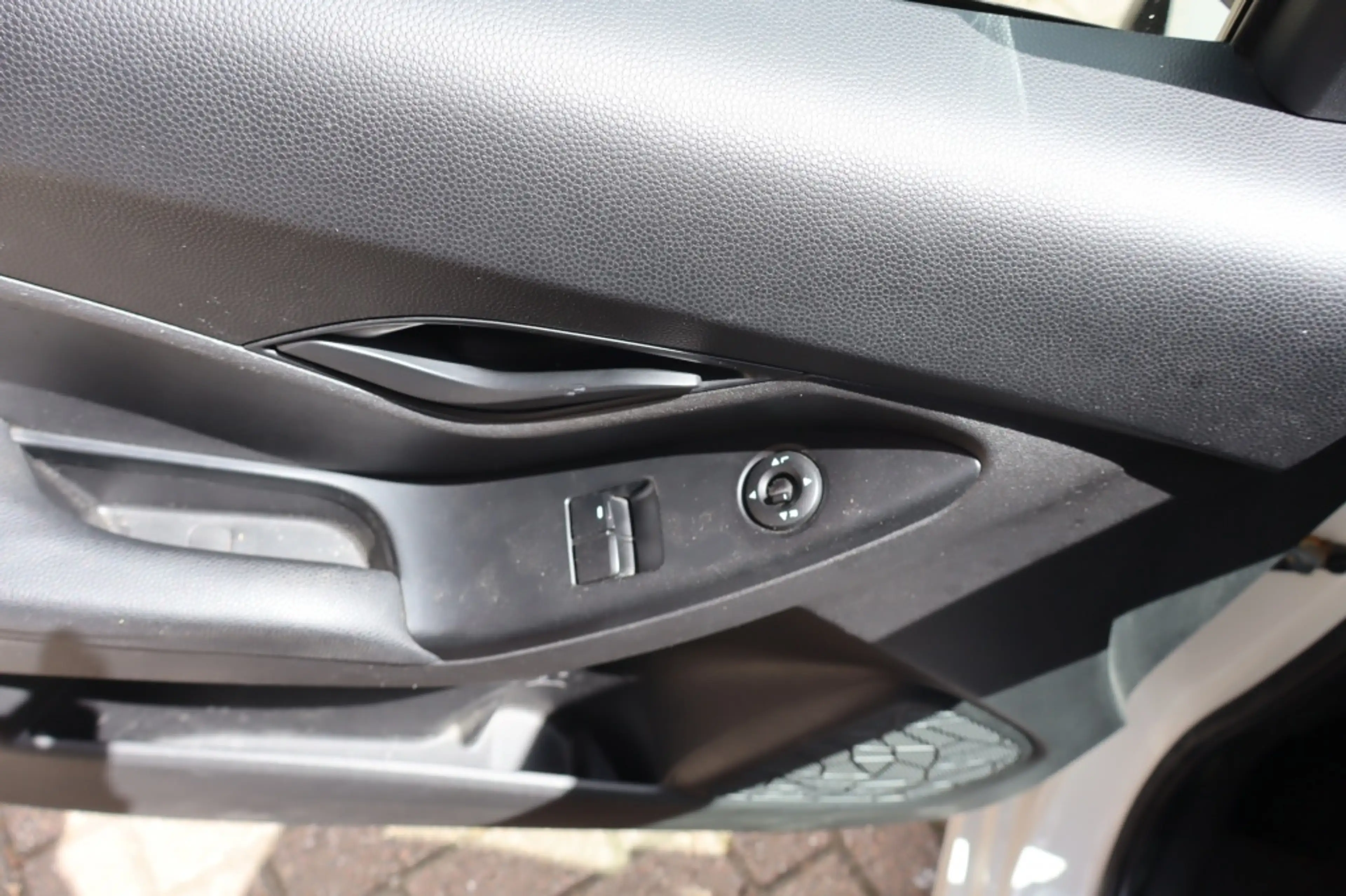 Hyundai iX20 1.4i i-Drive — photo 10