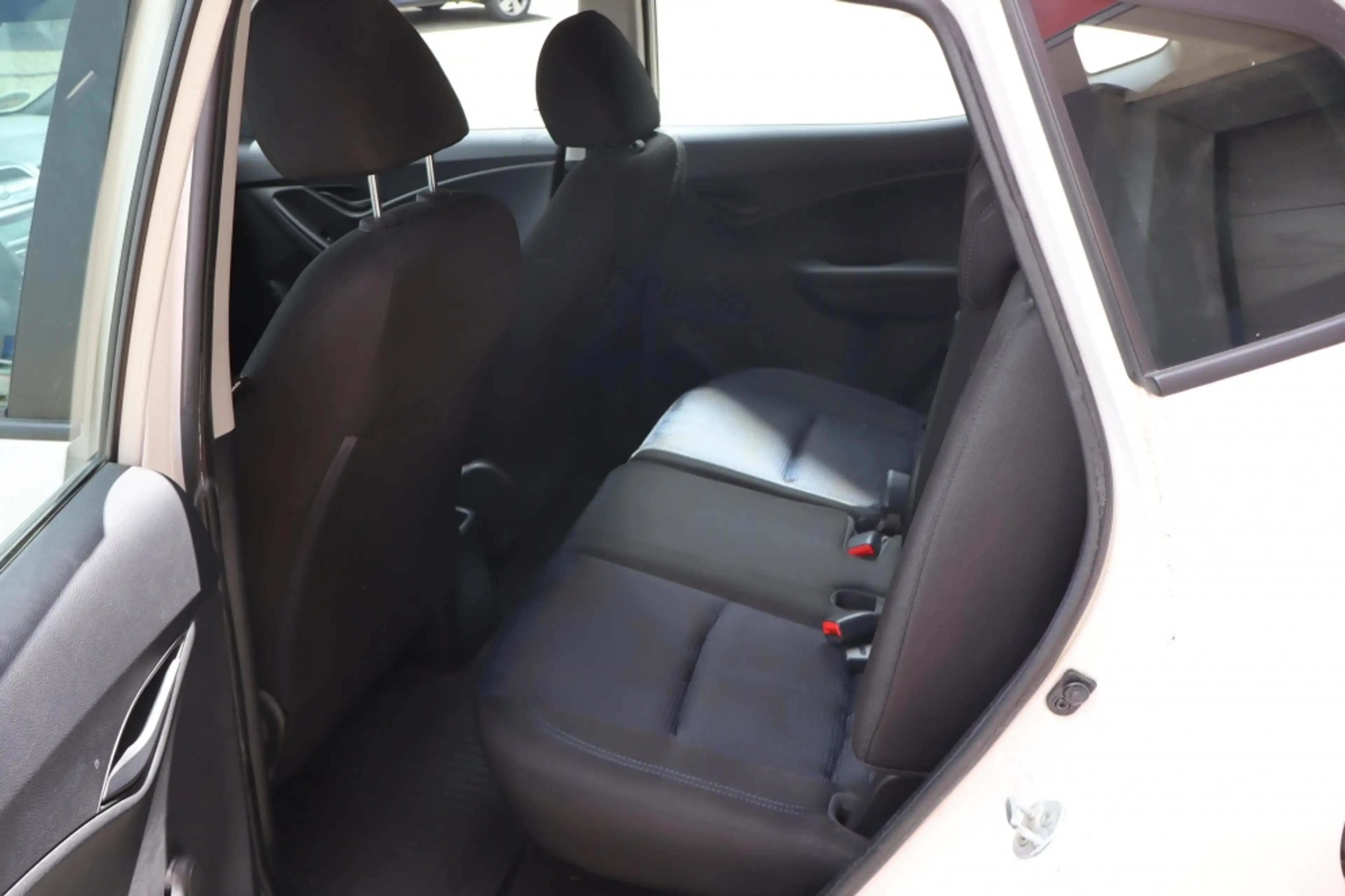 Hyundai iX20 1.4i i-Drive — photo 9