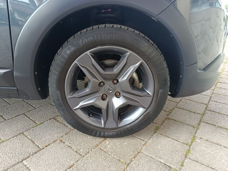 Dacia Lodgy LODGY 1.2 TCe 115 Stepway Celebration Start&Stop — photo 11