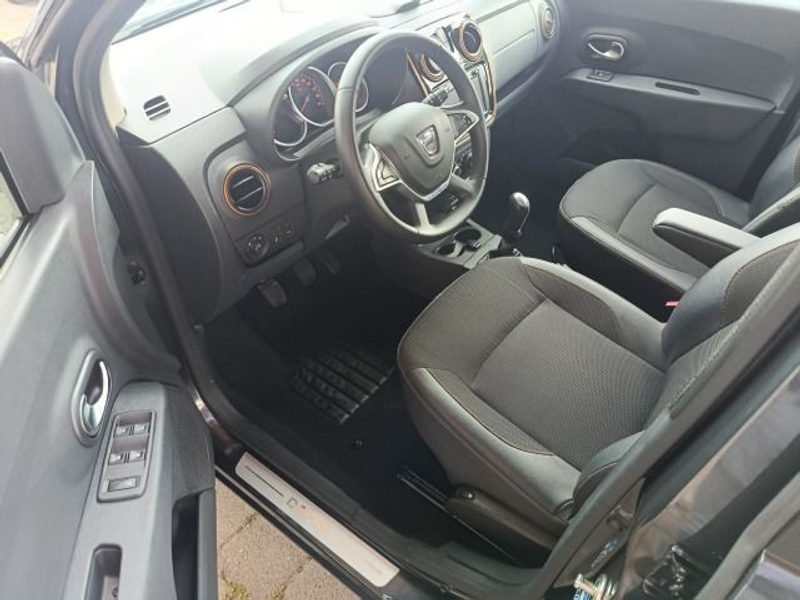 Dacia Lodgy LODGY 1.2 TCe 115 Stepway Celebration Start&Stop — photo 12
