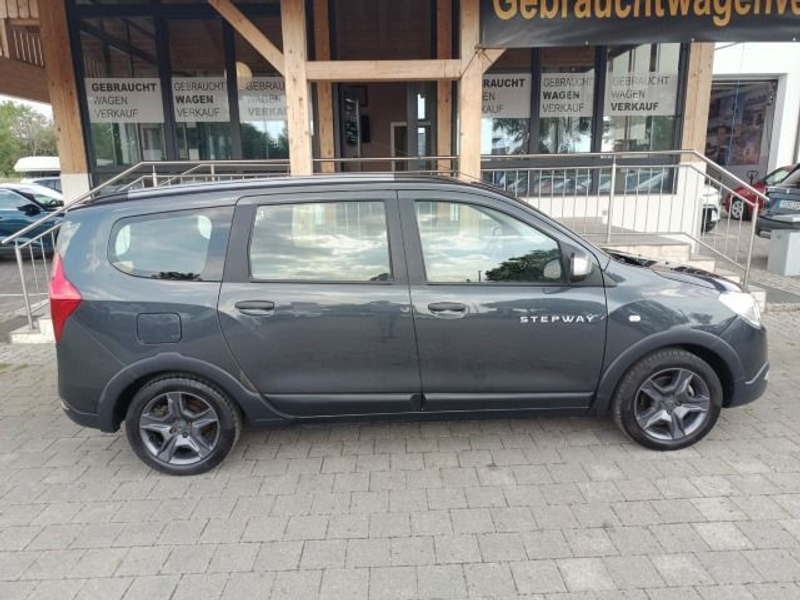 Dacia Lodgy LODGY 1.2 TCe 115 Stepway Celebration Start&Stop — photo 9