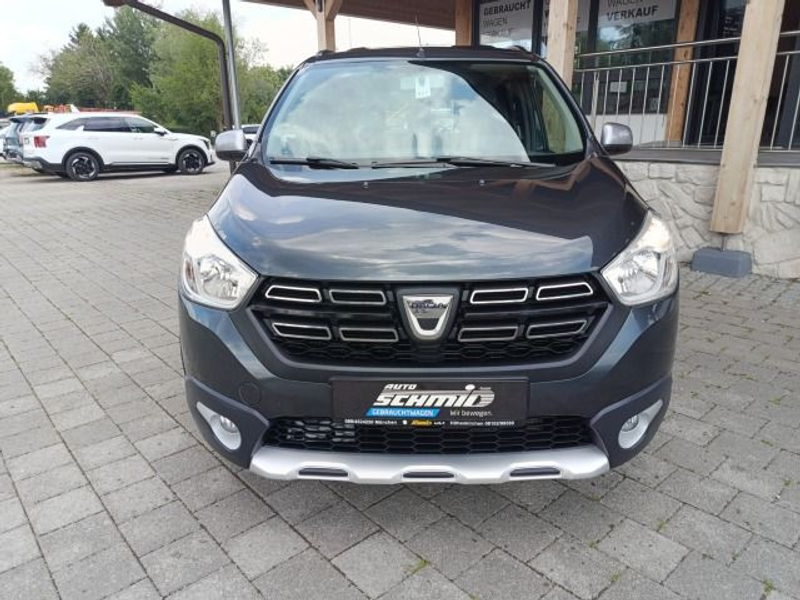 Dacia Lodgy LODGY 1.2 TCe 115 Stepway Celebration Start&Stop — photo 4