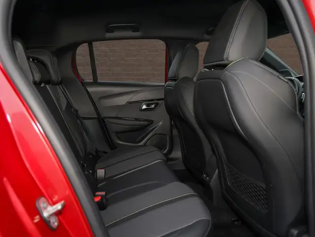 Peugeot 208 view 8