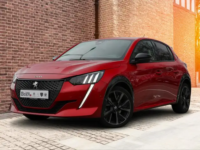 Peugeot 208 view 2