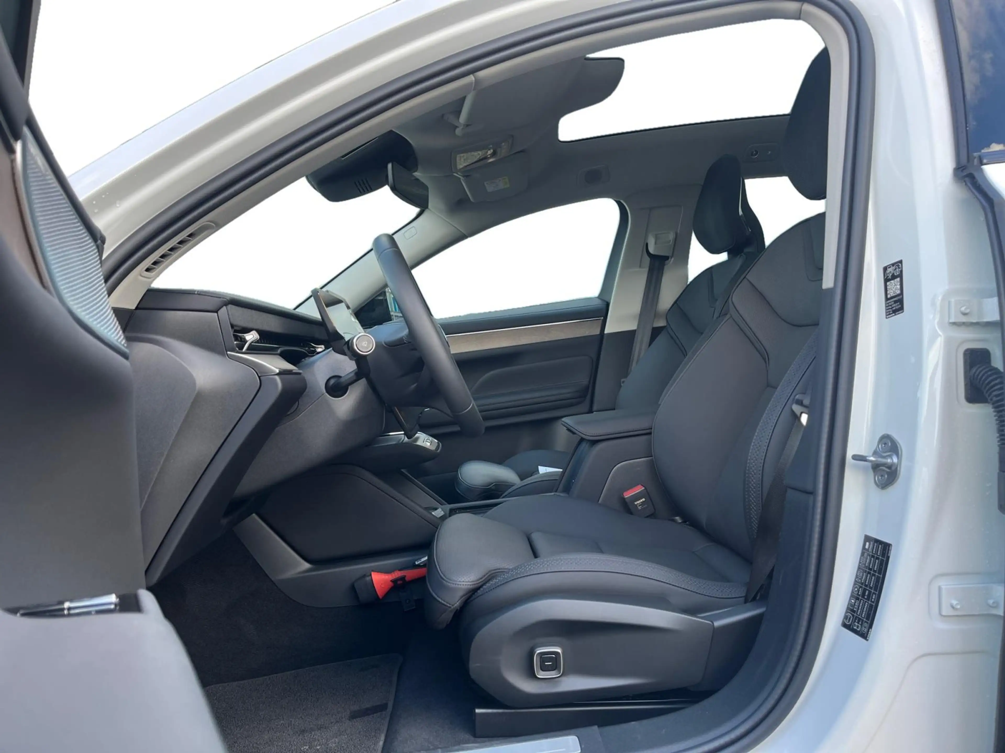 Volvo ES90 Single Motor Extended Range Ultra 92 kWh — photo 4