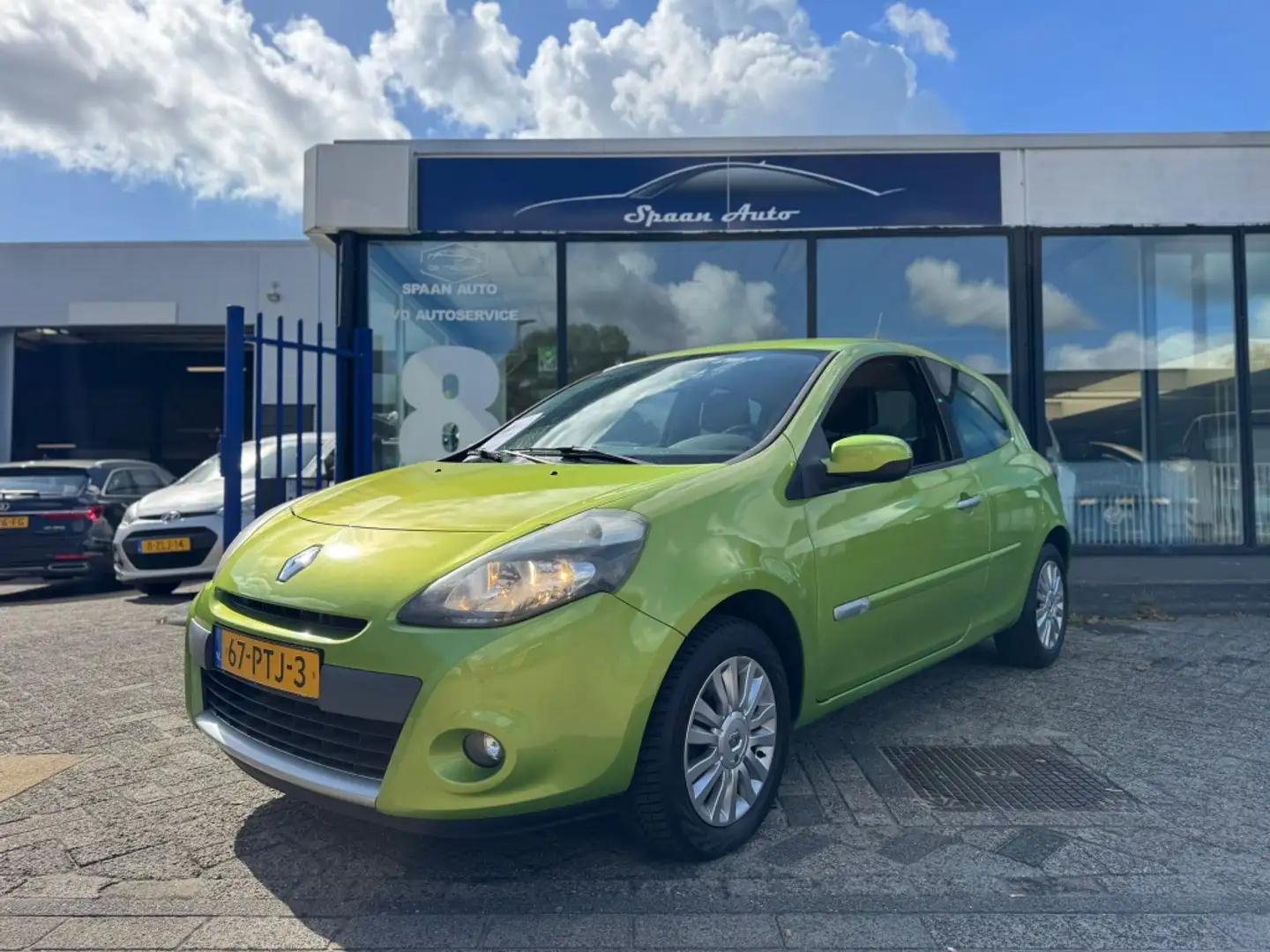 Renault Clio 1.2 Collection l Airco l LM velgen Groen - 1