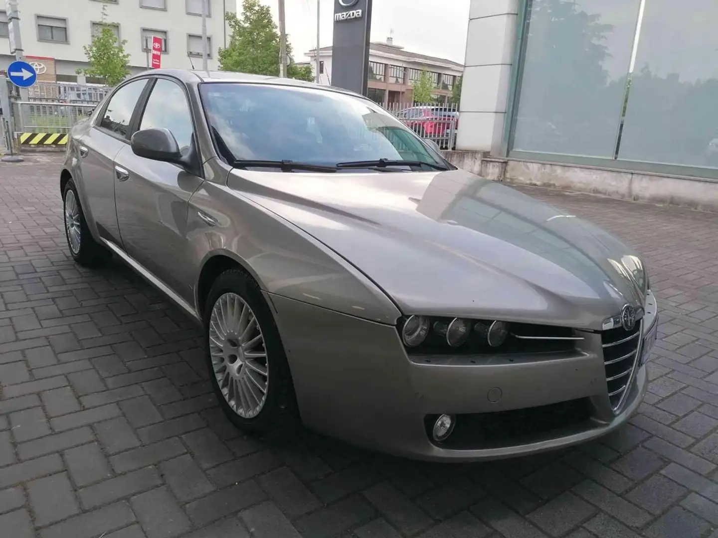 Alfa Romeo 159 1.9 JTDm 16V Distinctive Beige - 2