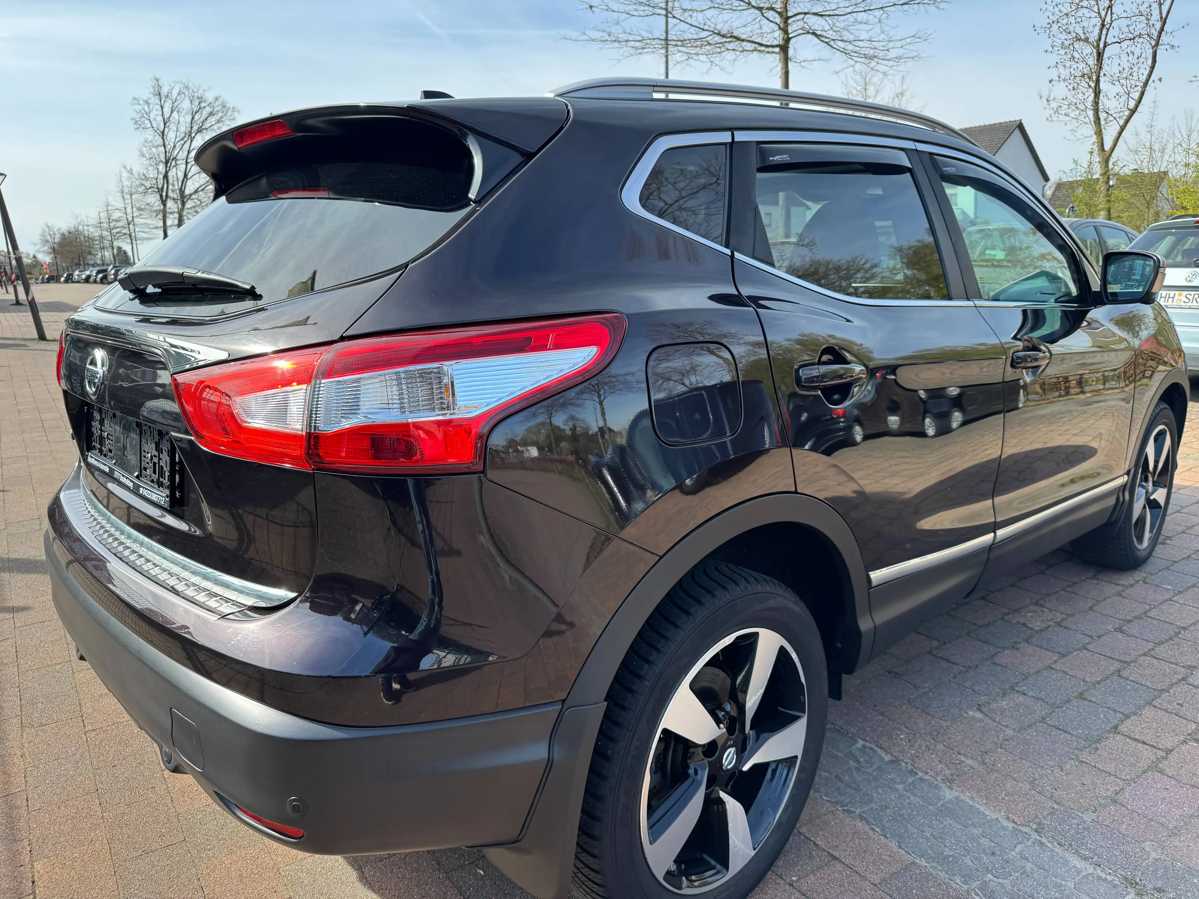 Nissan Qashqai N-Connecta-Automatik-NAV+Panorama+Shzg+ACC.. — photo 8